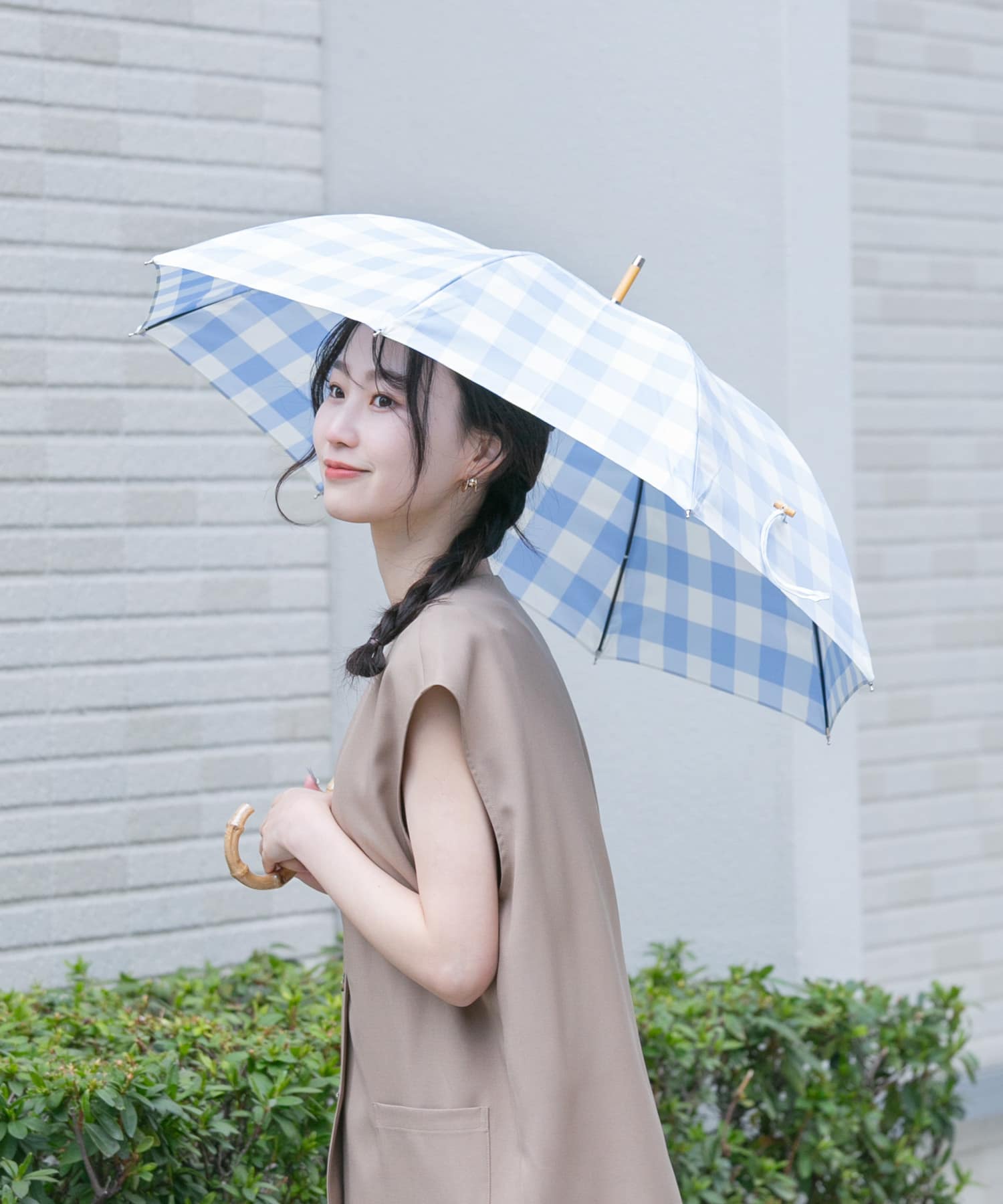 because　ギンガムチェックバンブー長傘