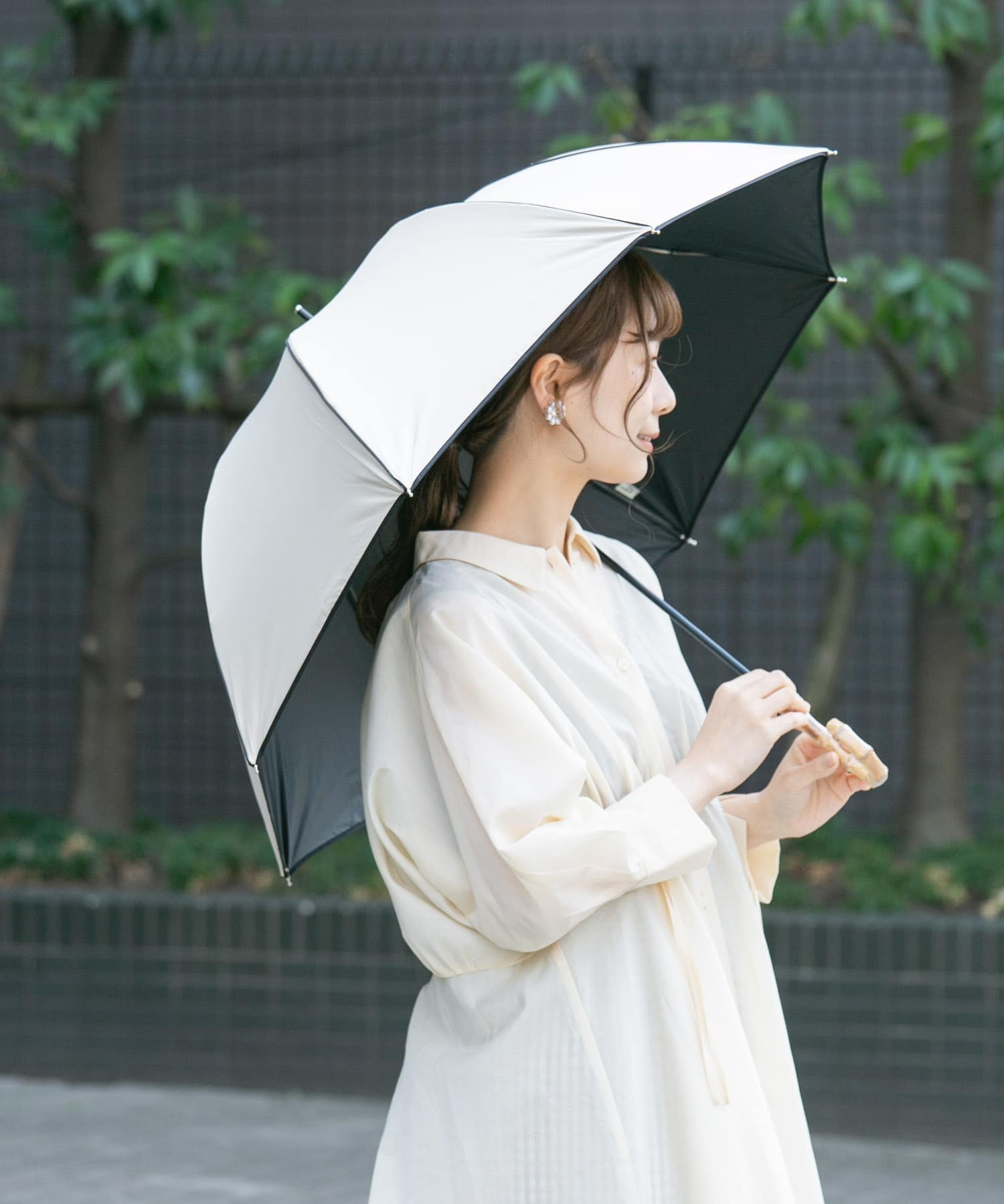 because　晴雨兼用パイピング長傘 BEG FREE