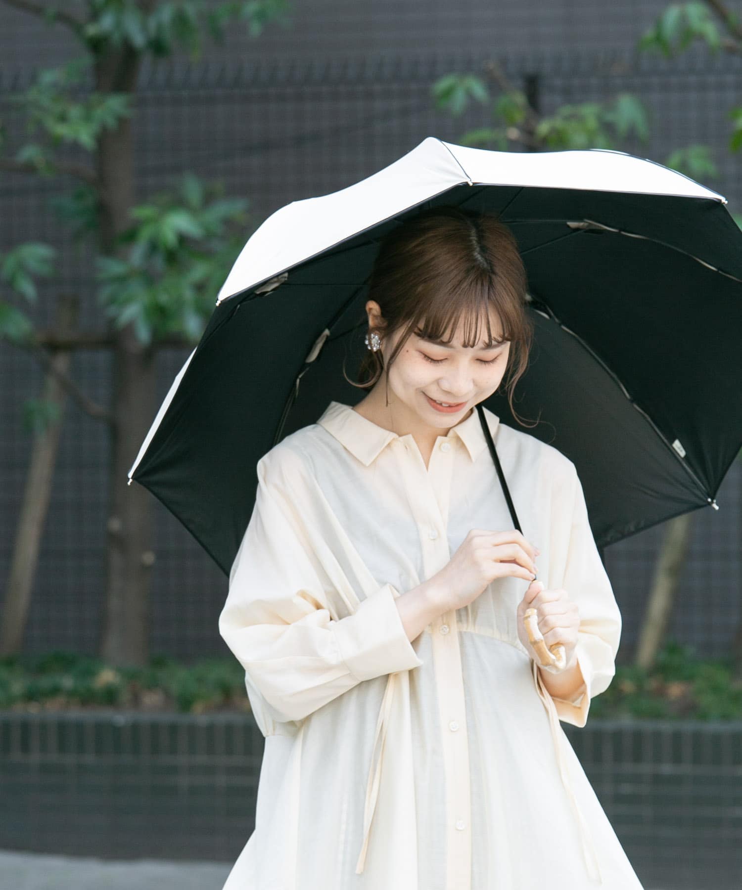 because　晴雨兼用パイピング長傘 BEG FREE