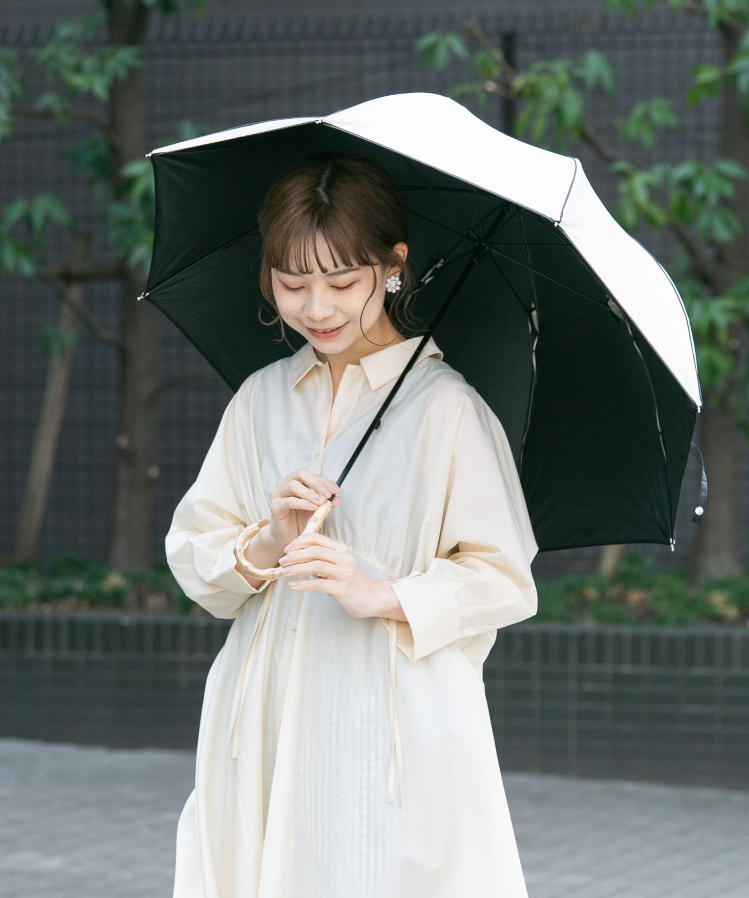 because　晴雨兼用パイピング長傘 BEG FREE