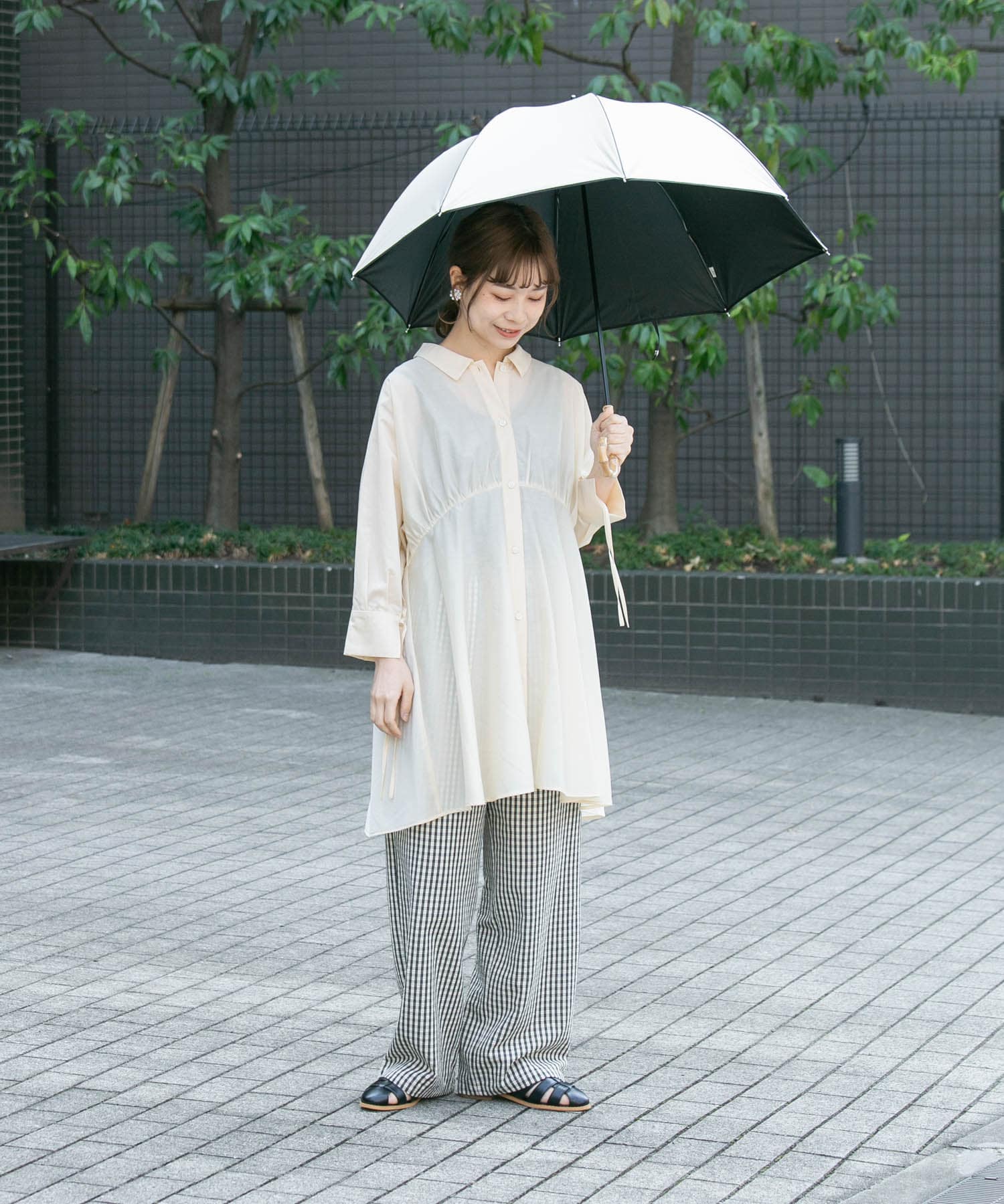 because　晴雨兼用パイピング長傘 BEG FREE