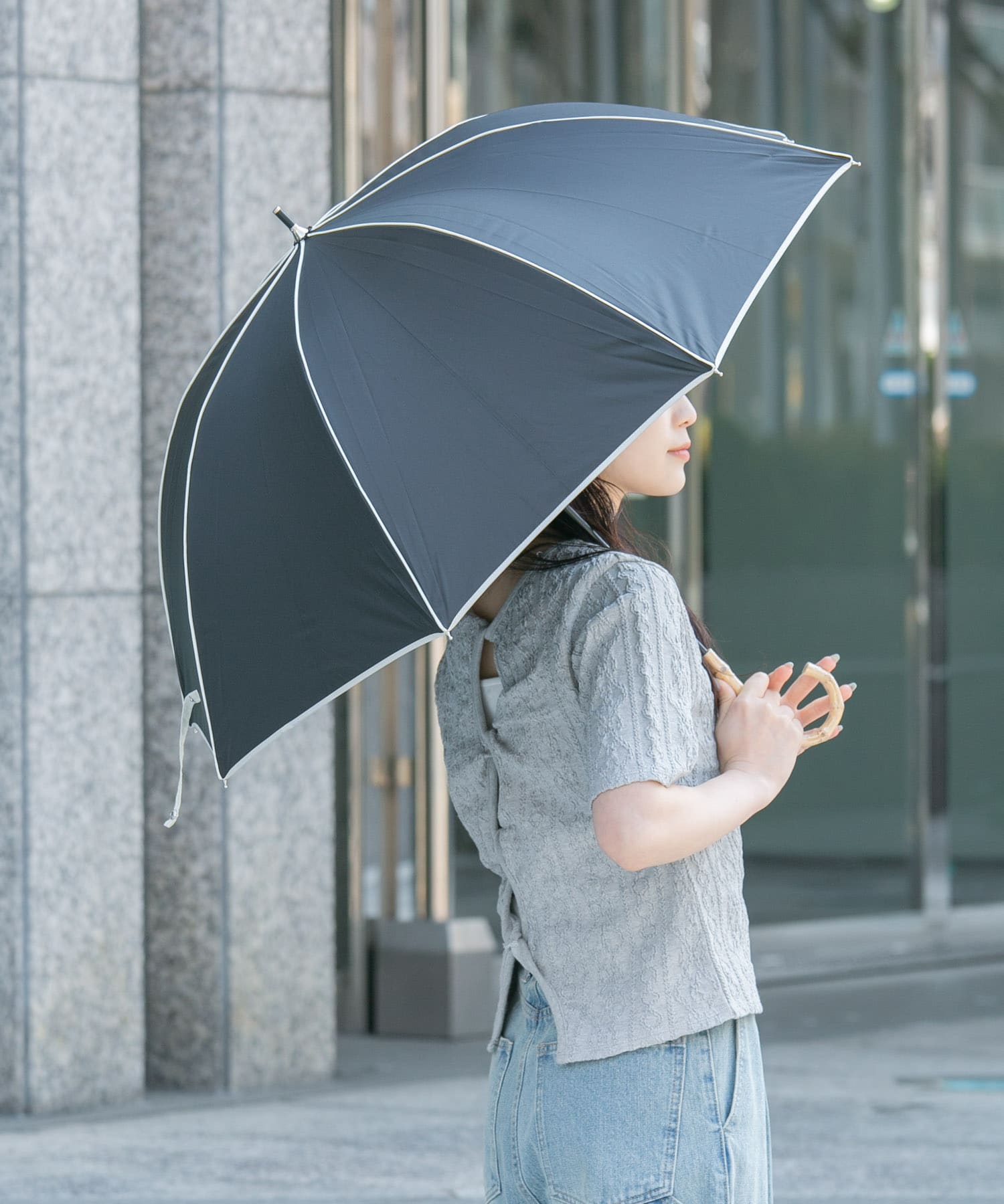 because　晴雨兼用パイピング長傘