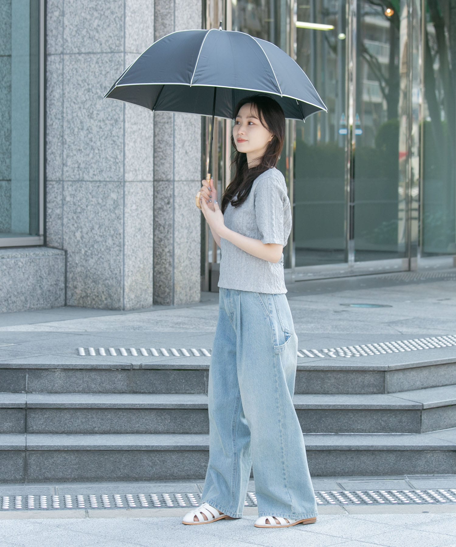 because　晴雨兼用パイピング長傘 BLK FREE