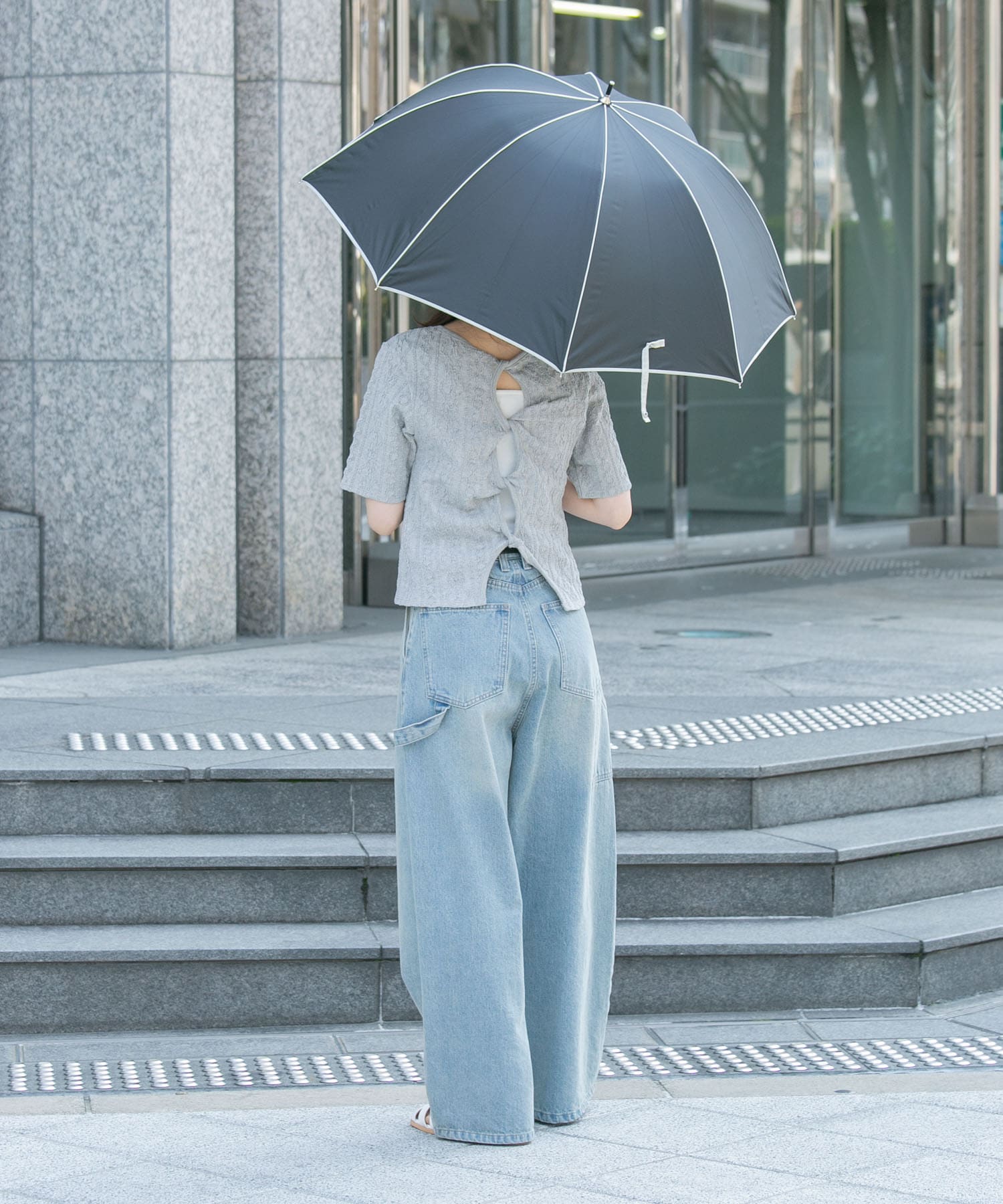 because　晴雨兼用パイピング長傘 BLK FREE