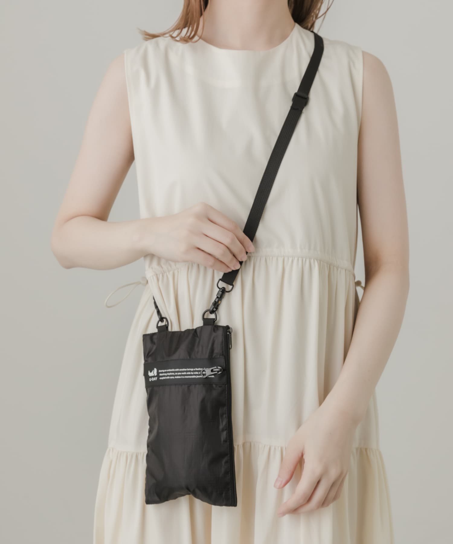 『晴雨兼用』because　マルチサコッシュ付きアンブレラ BLK FREE