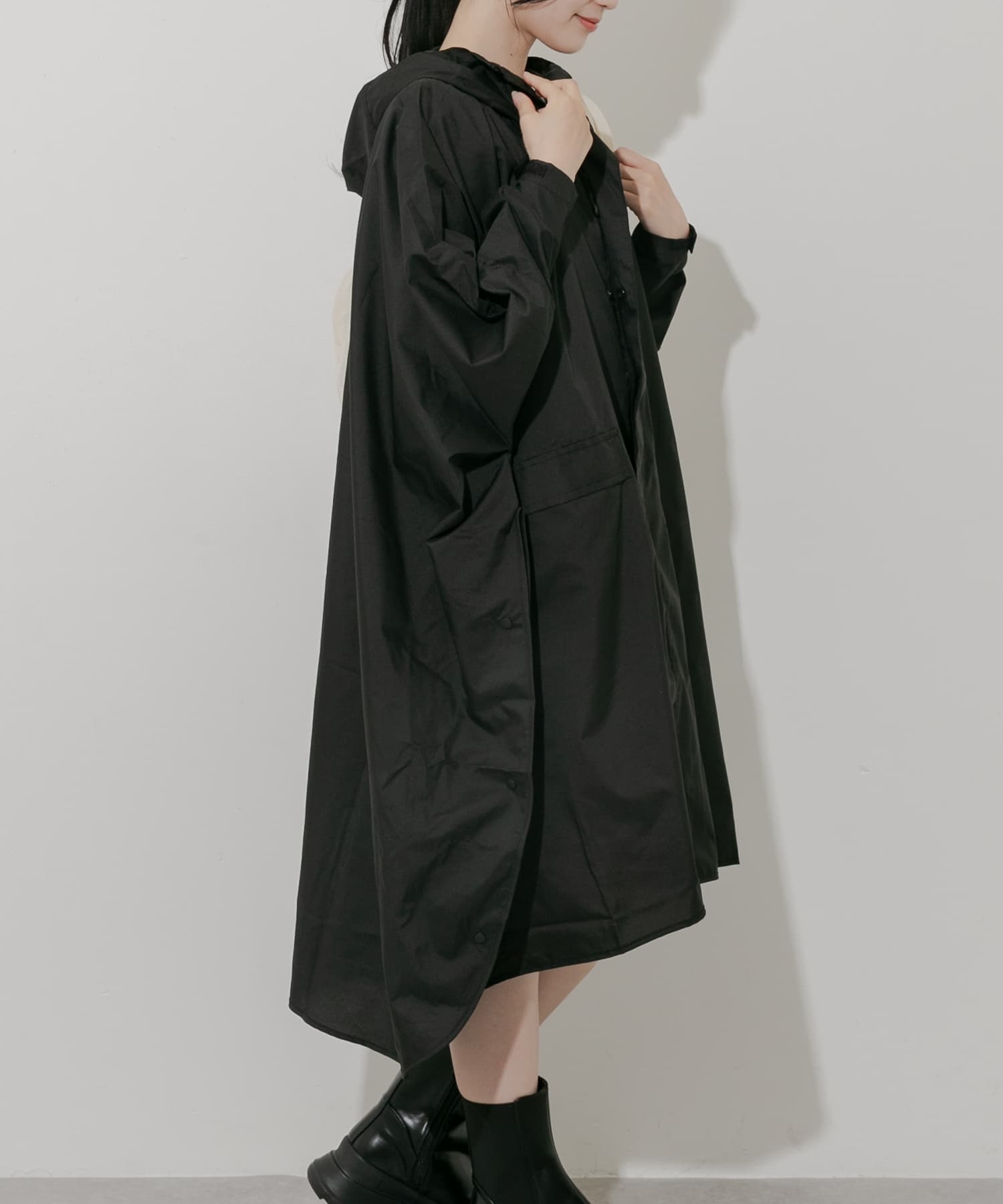w.p.c　ユニセックス ウォーターリペレントポンチョ BLK one
