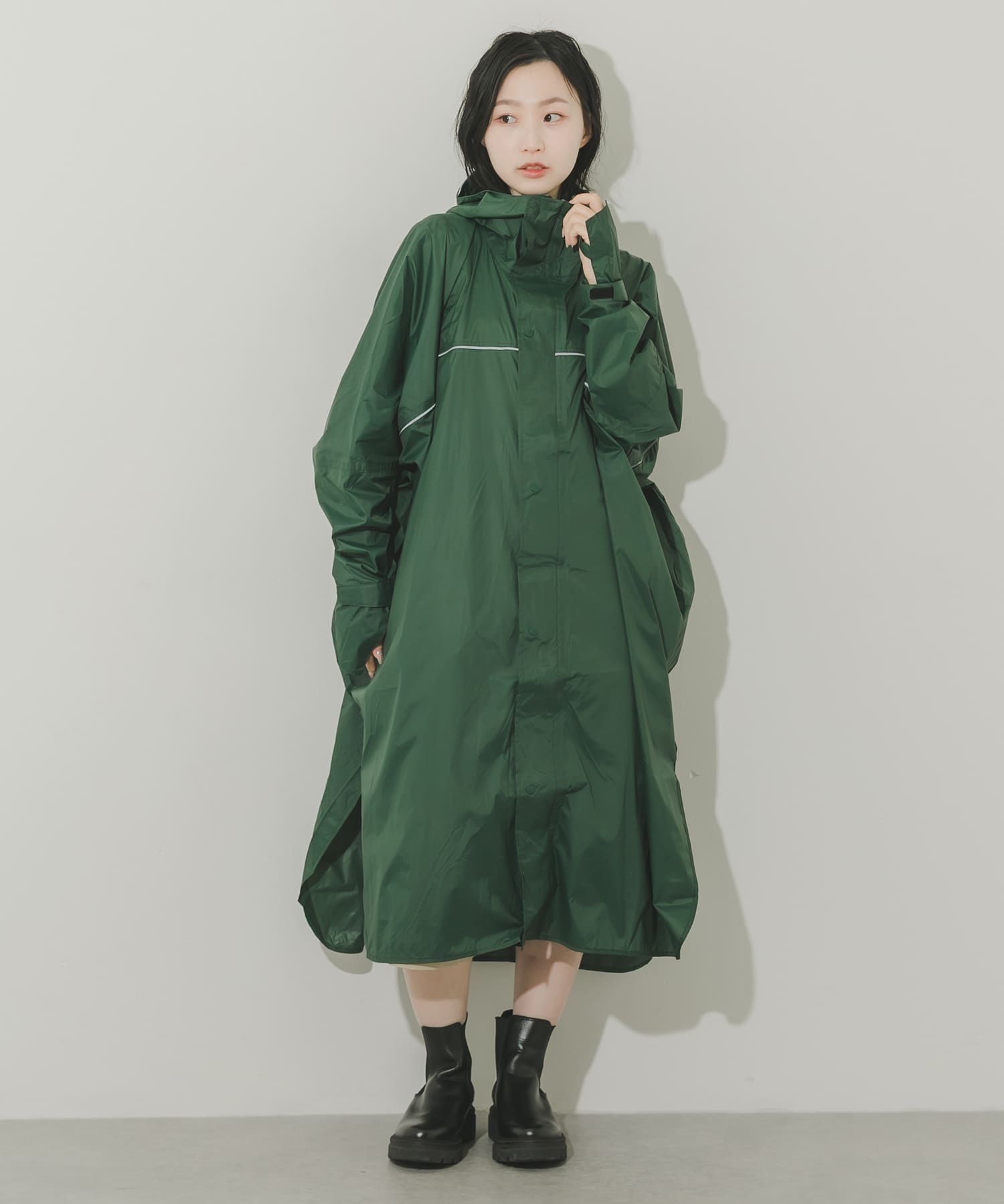 WEB限定』『ユニセックス』Wpc. バイシクルスリーブポンチョ(One BEG