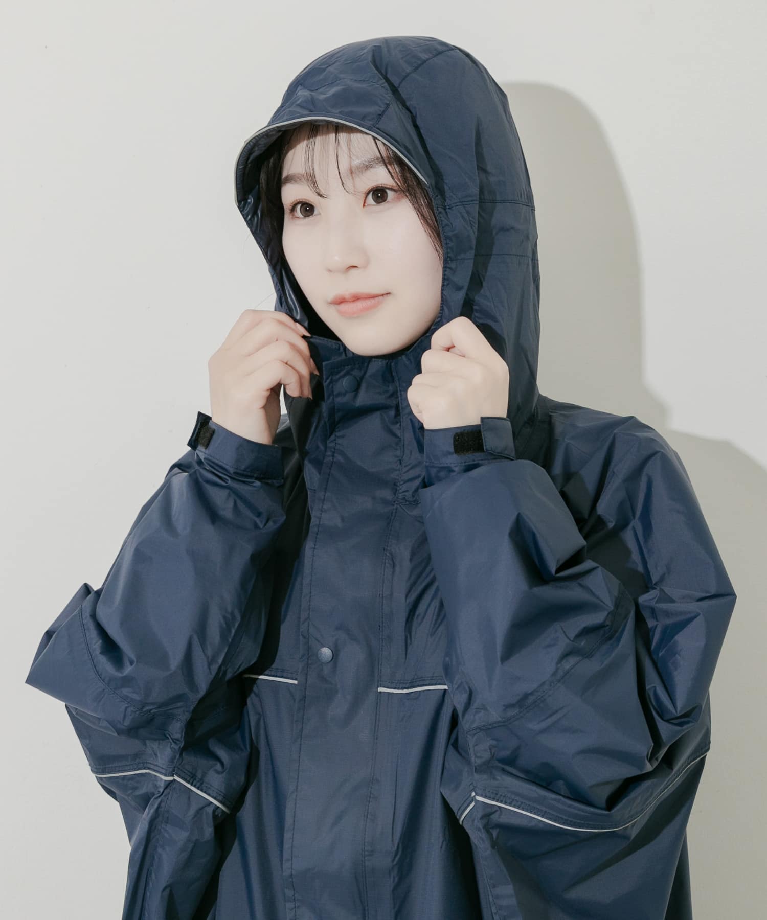 ツハ付きのフートて前方からの雨を防き、視界を確保します。