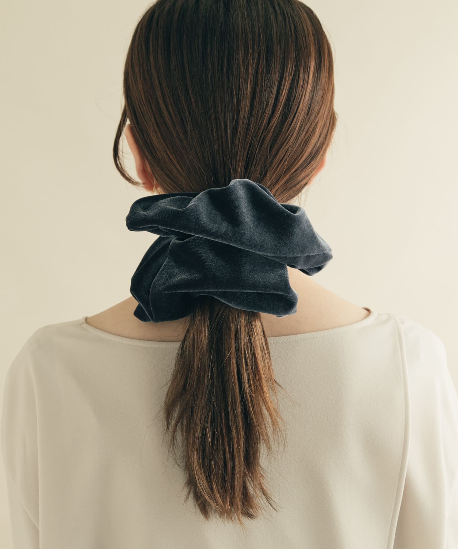 ベロアボリュームシュシュ BLU -