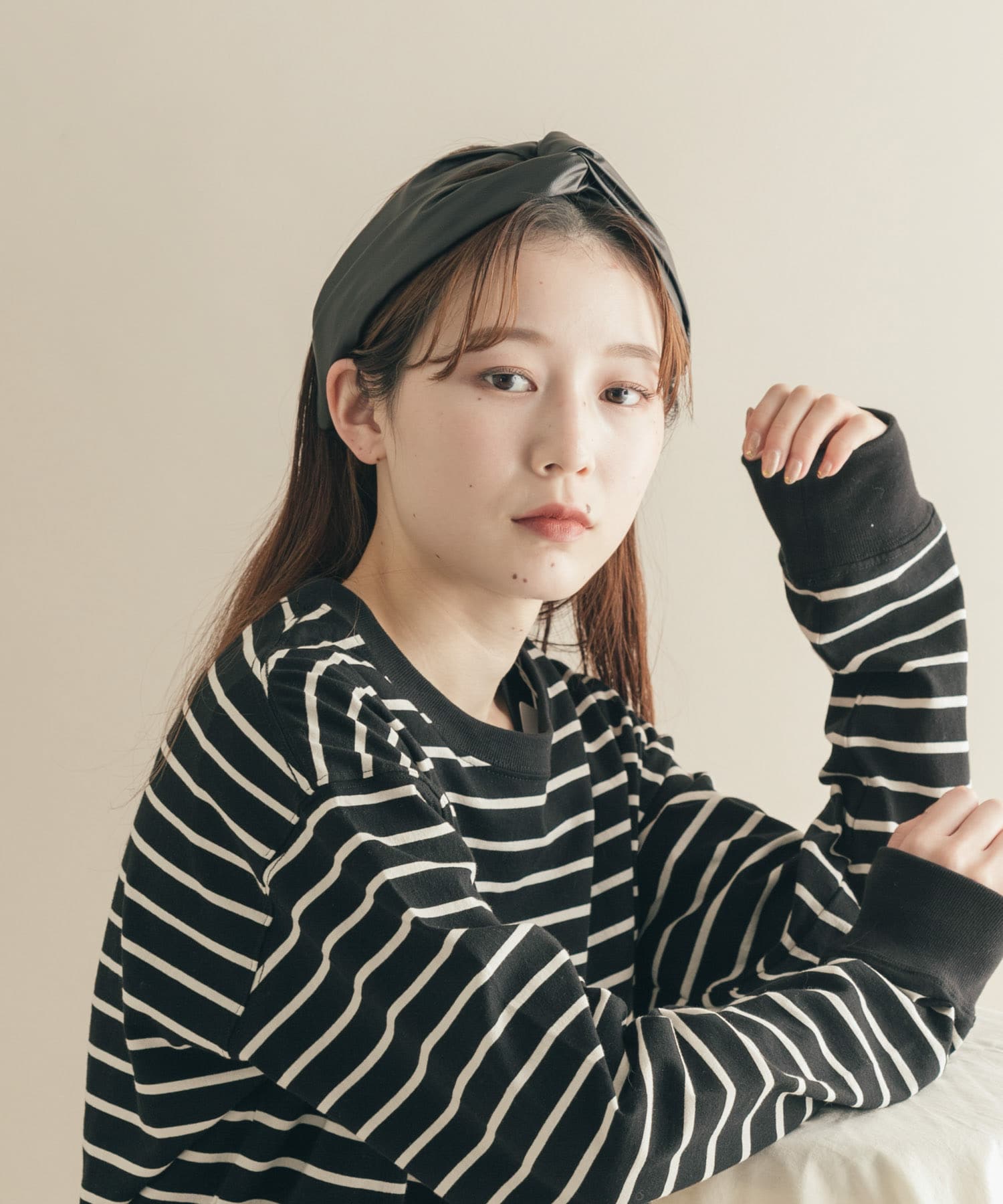 エコレザーワイヤーヘアターバン BLK -