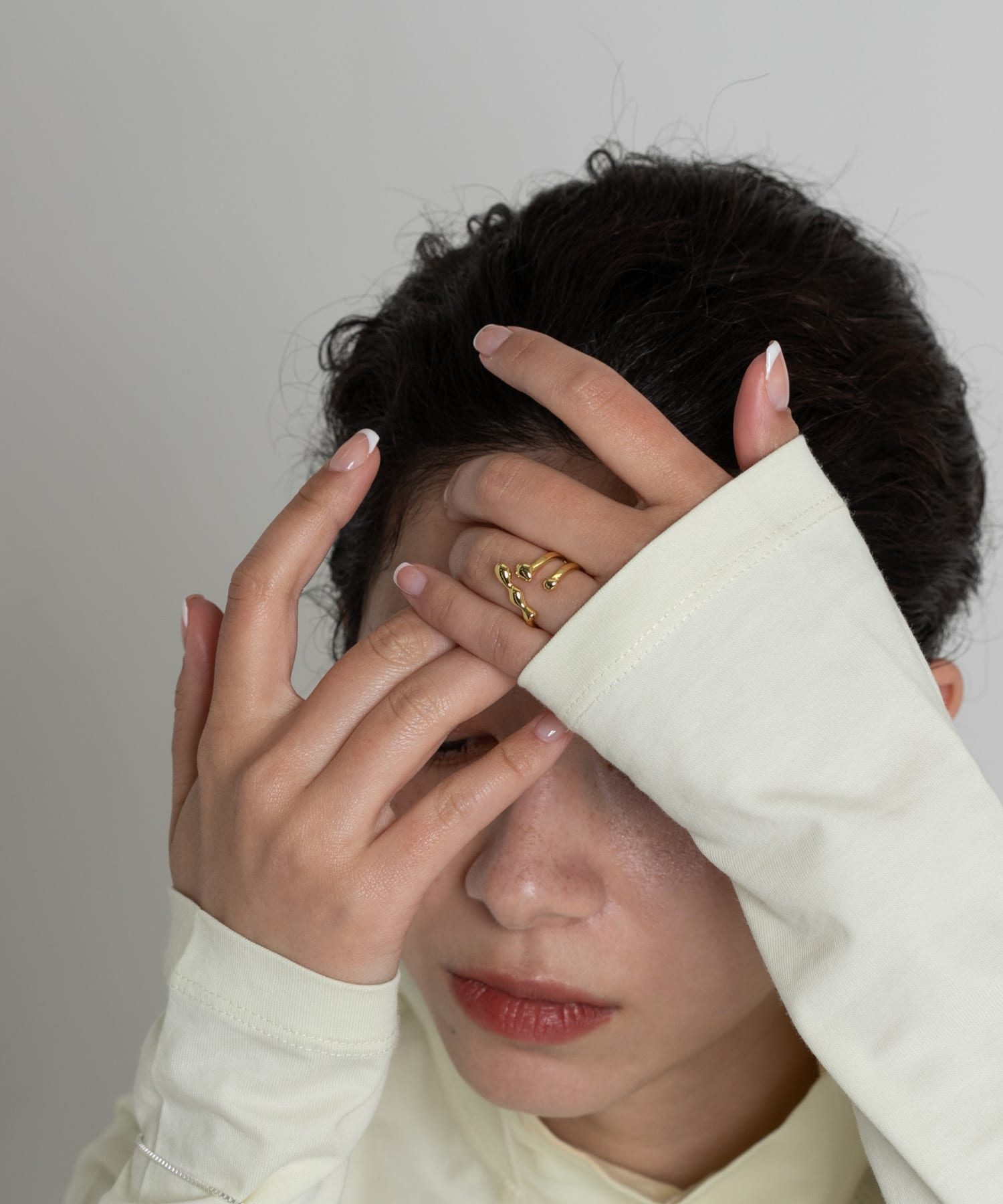 SMELLY so’　ニュアンスリング GLD -