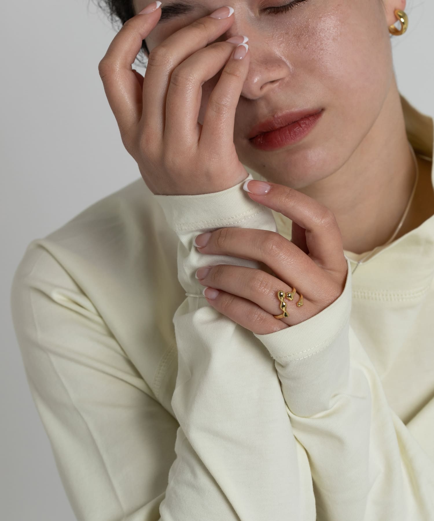 SMELLY so’　ニュアンスリング GLD -