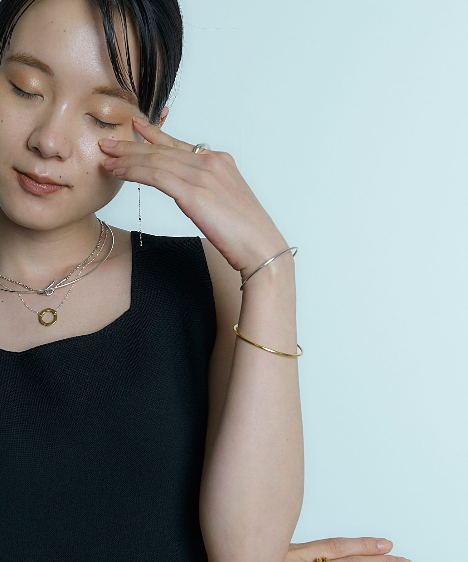 SMELLY so’　narrow line bangle SLV -
