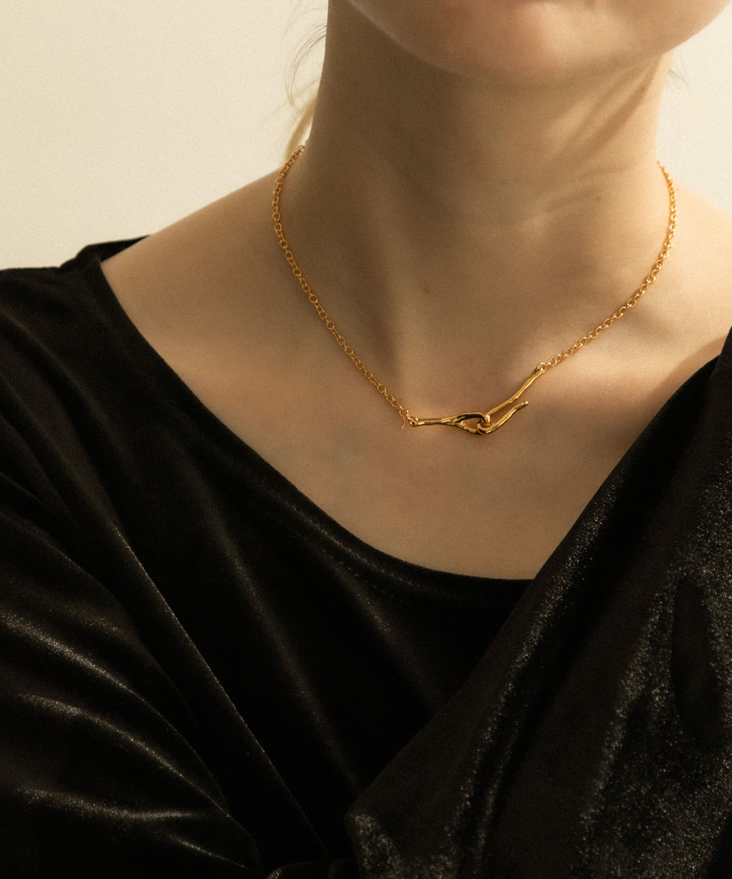 SMELLY so’　mantel short necklace GLD -
