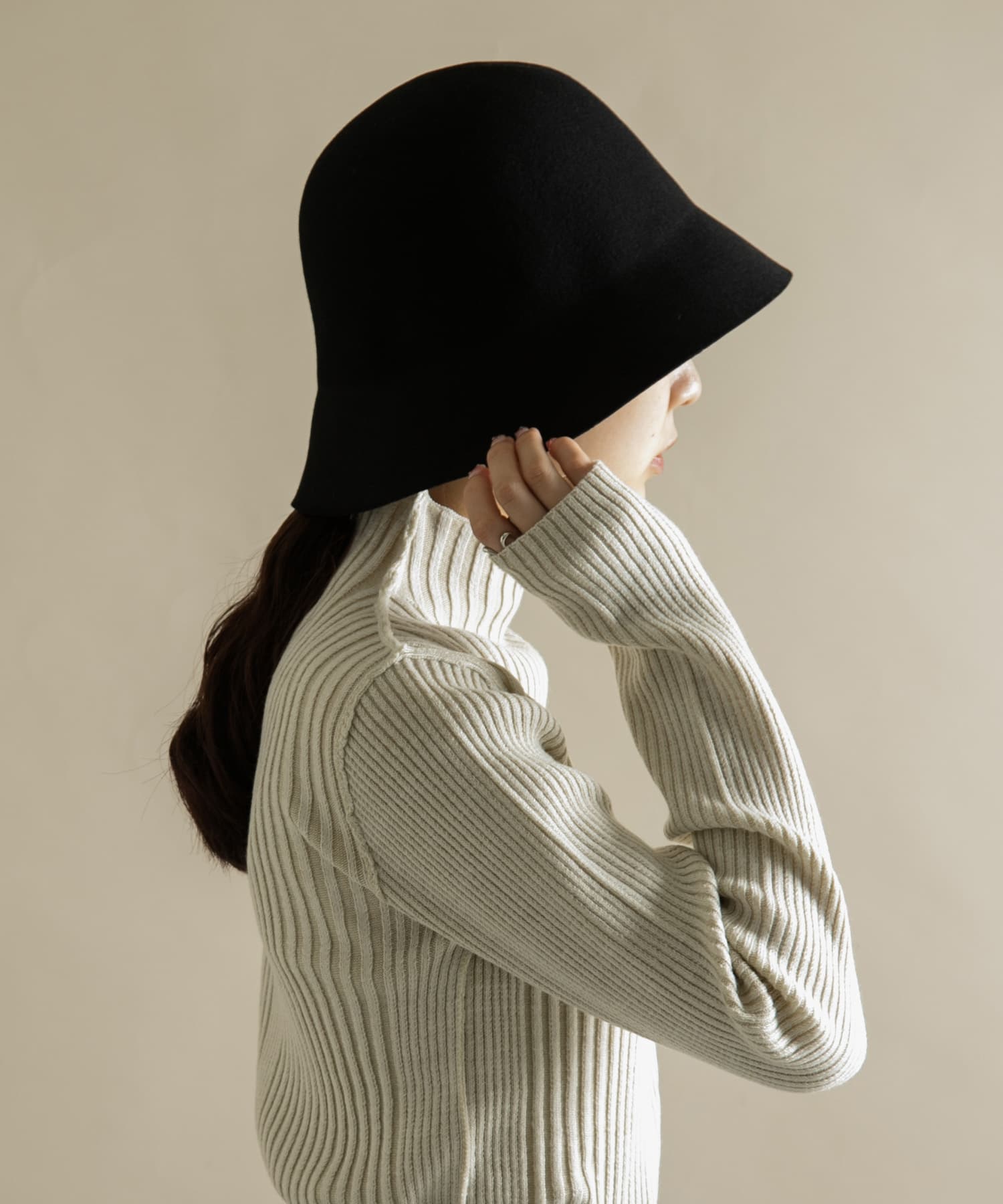 ウールチューリップハット BLK -