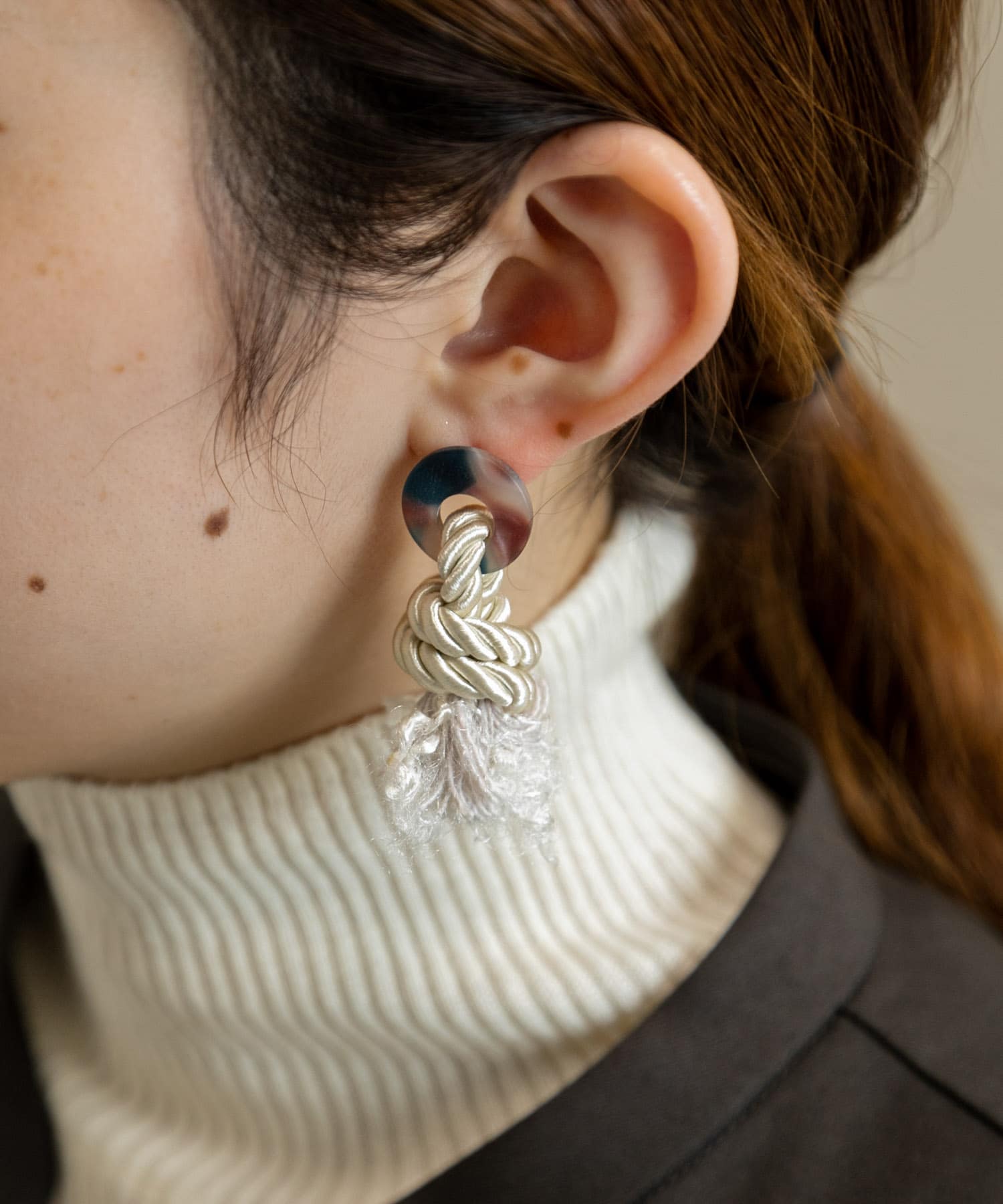 ロープサークルジュシピアス IVO -