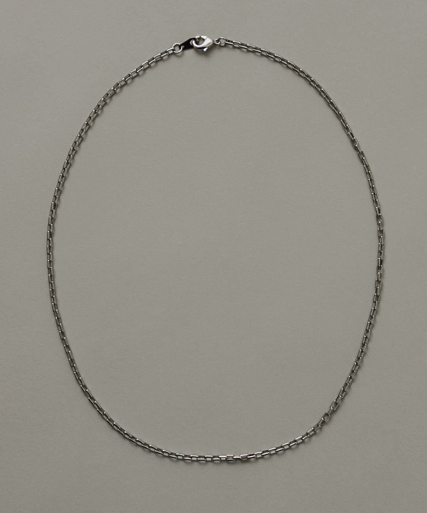 スクエアチェーンネックレス