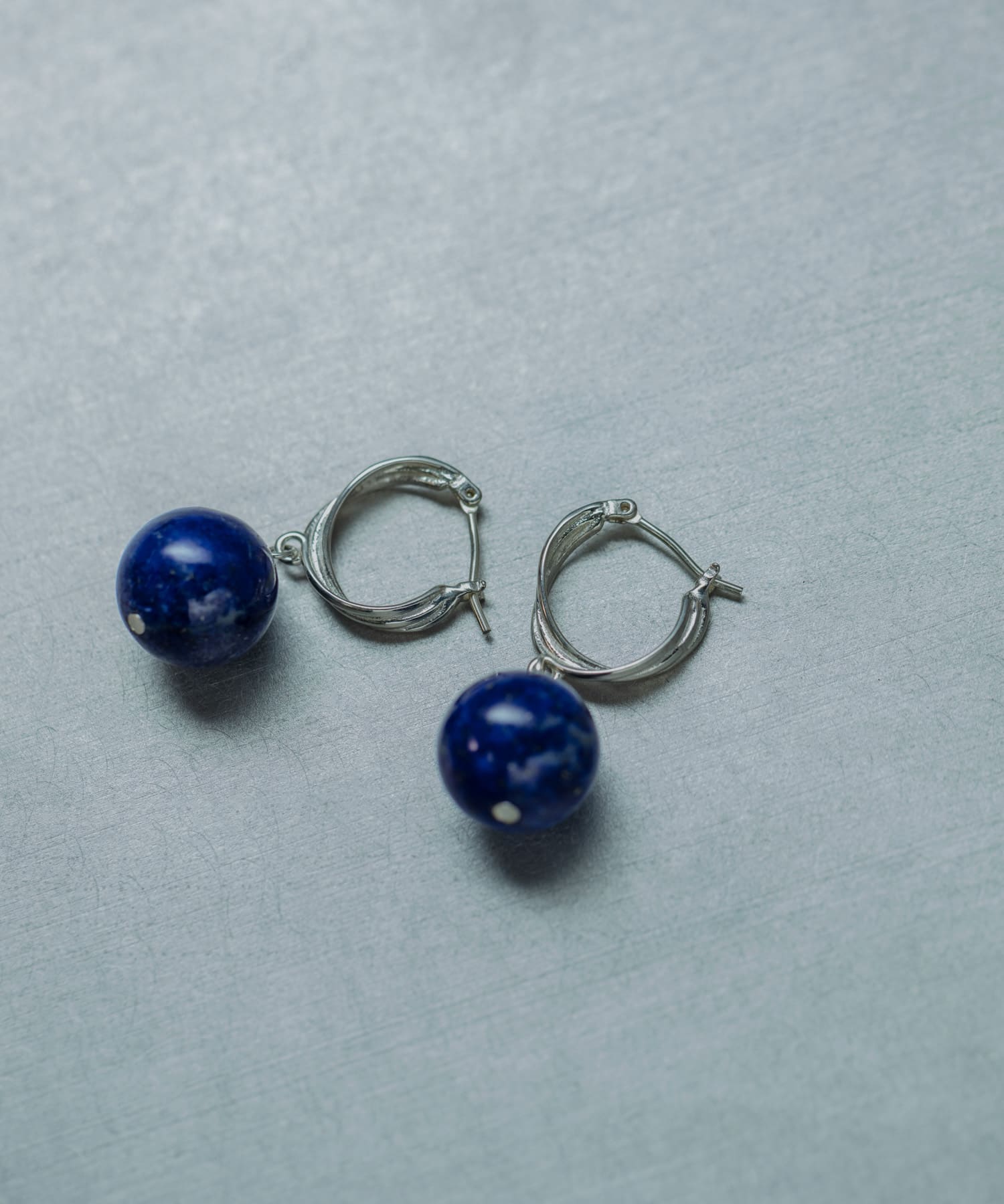 SMELLY so’　lapis lazuli pierce SLV -