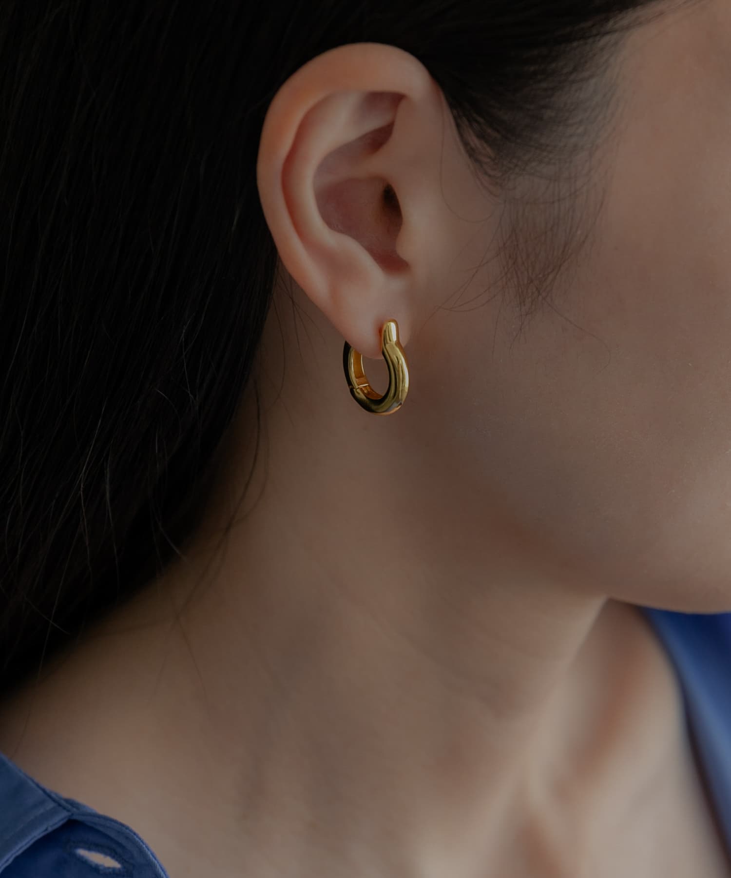 SMELLY so’　circle pierce GLD -