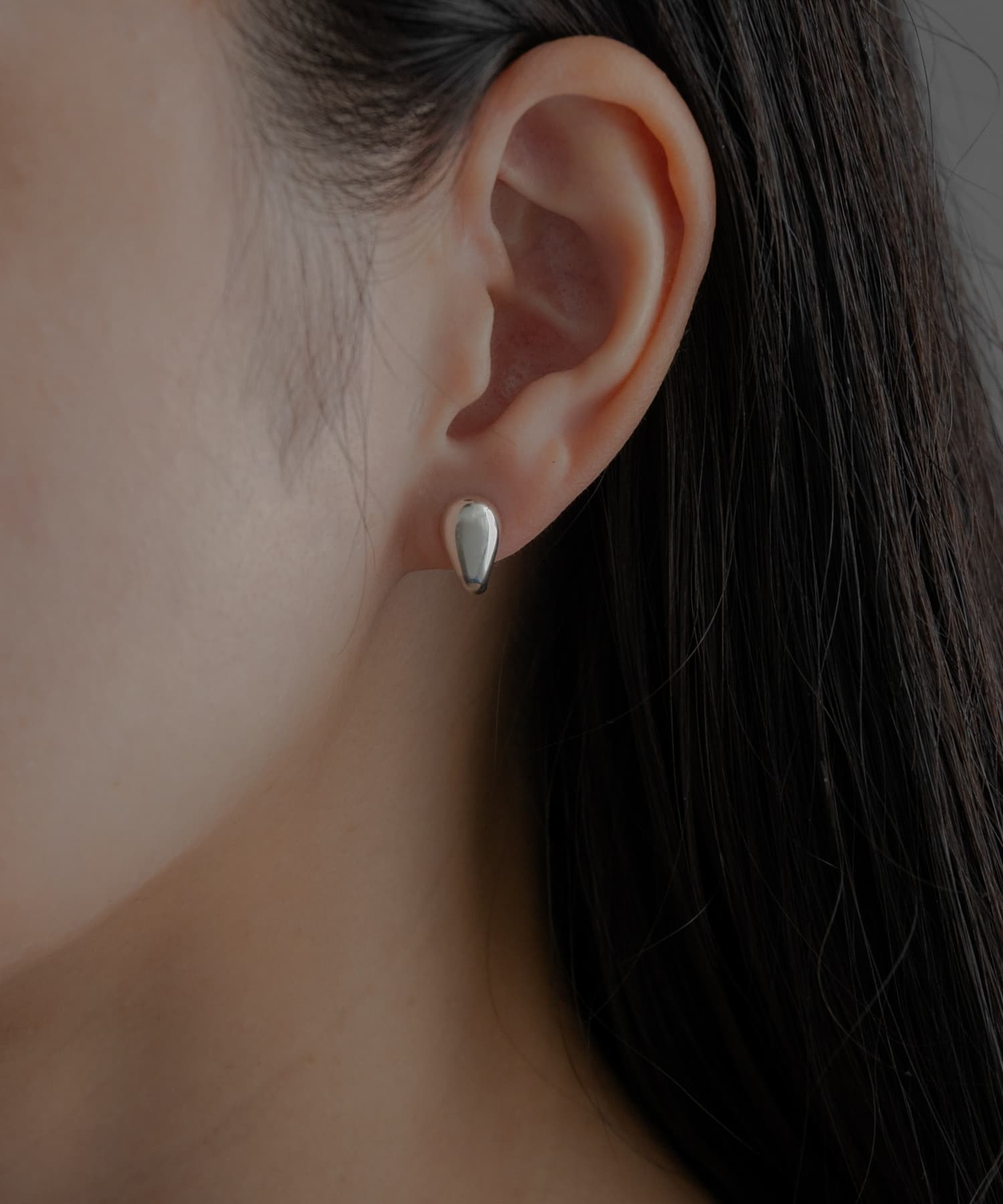 SMELLY so’　tiny earring SLV -