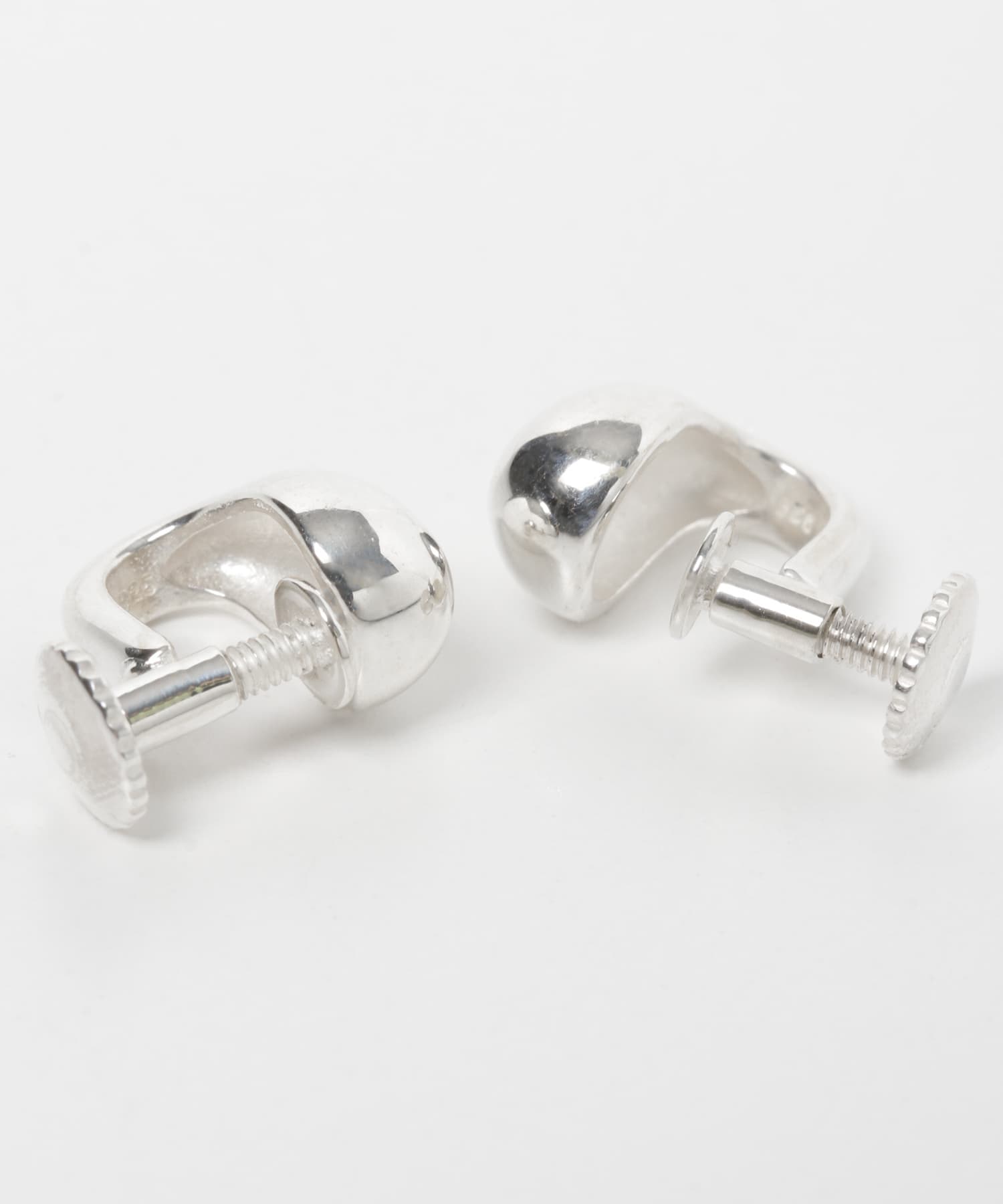 SMELLY so’　tiny earring SLV -