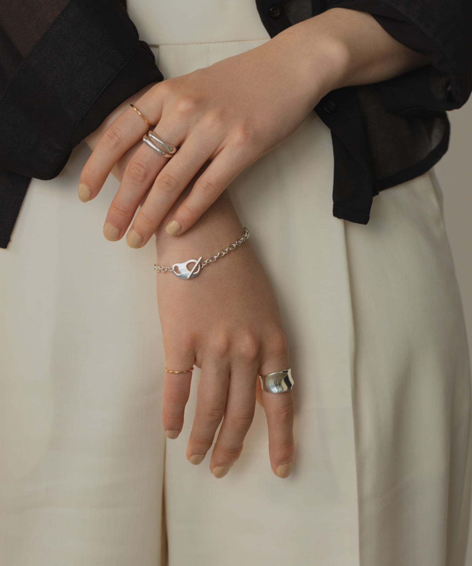 SMELLY so’　round mantel bracelet SLV -