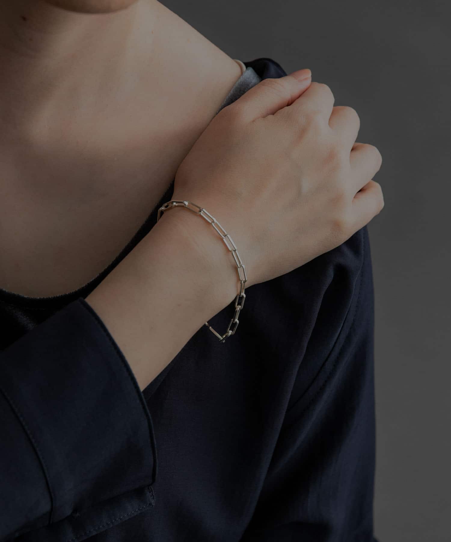 SMELLY so’　leon chain bracelet SLV -