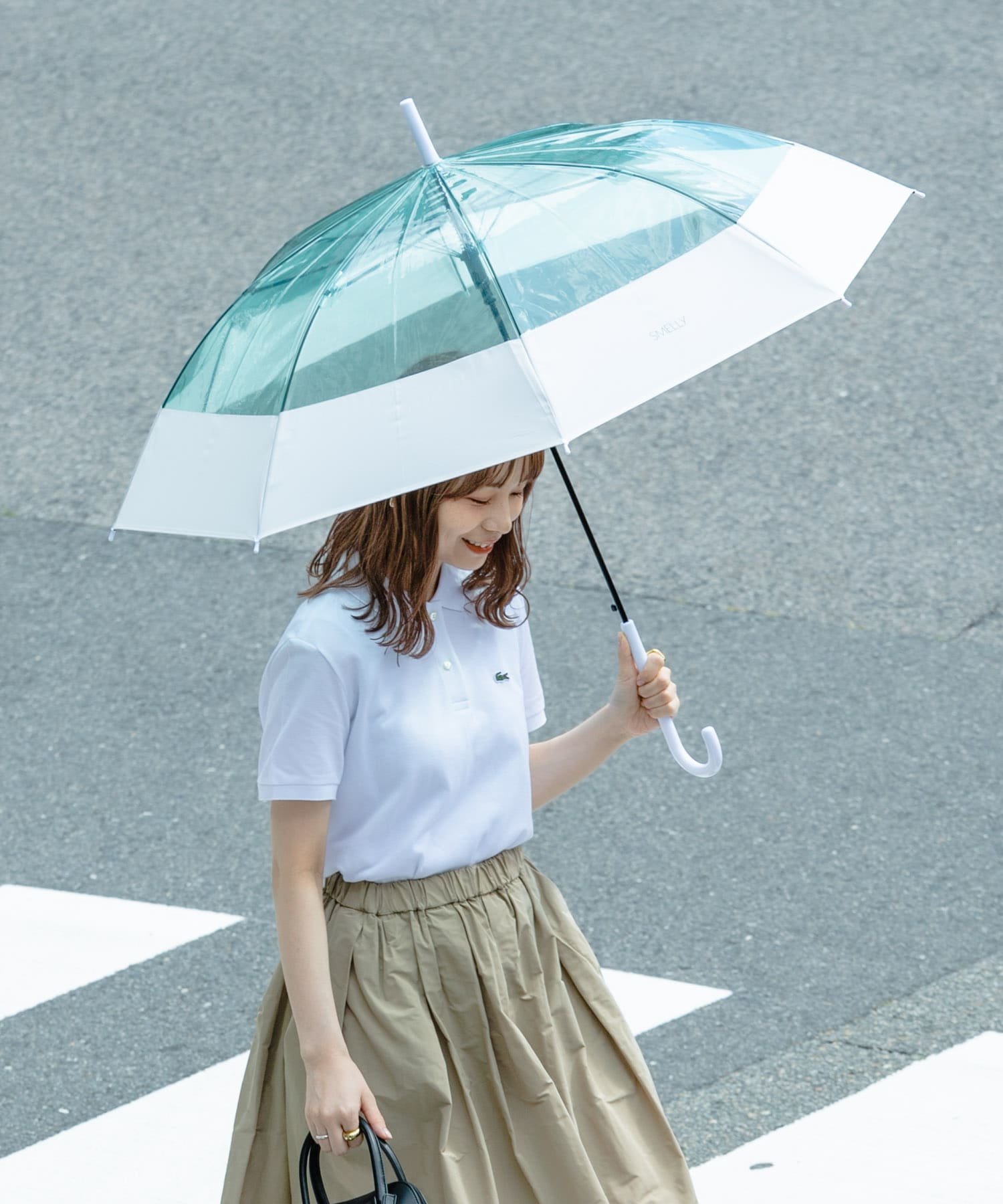 ミントグリーン