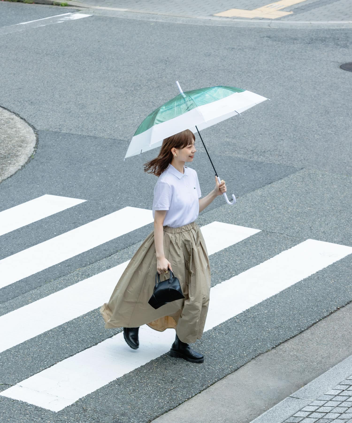 ミントグリーン