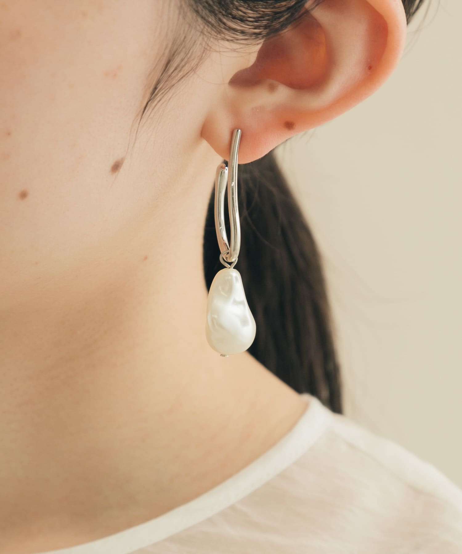 バロックパールドロップピアス SL/IV -