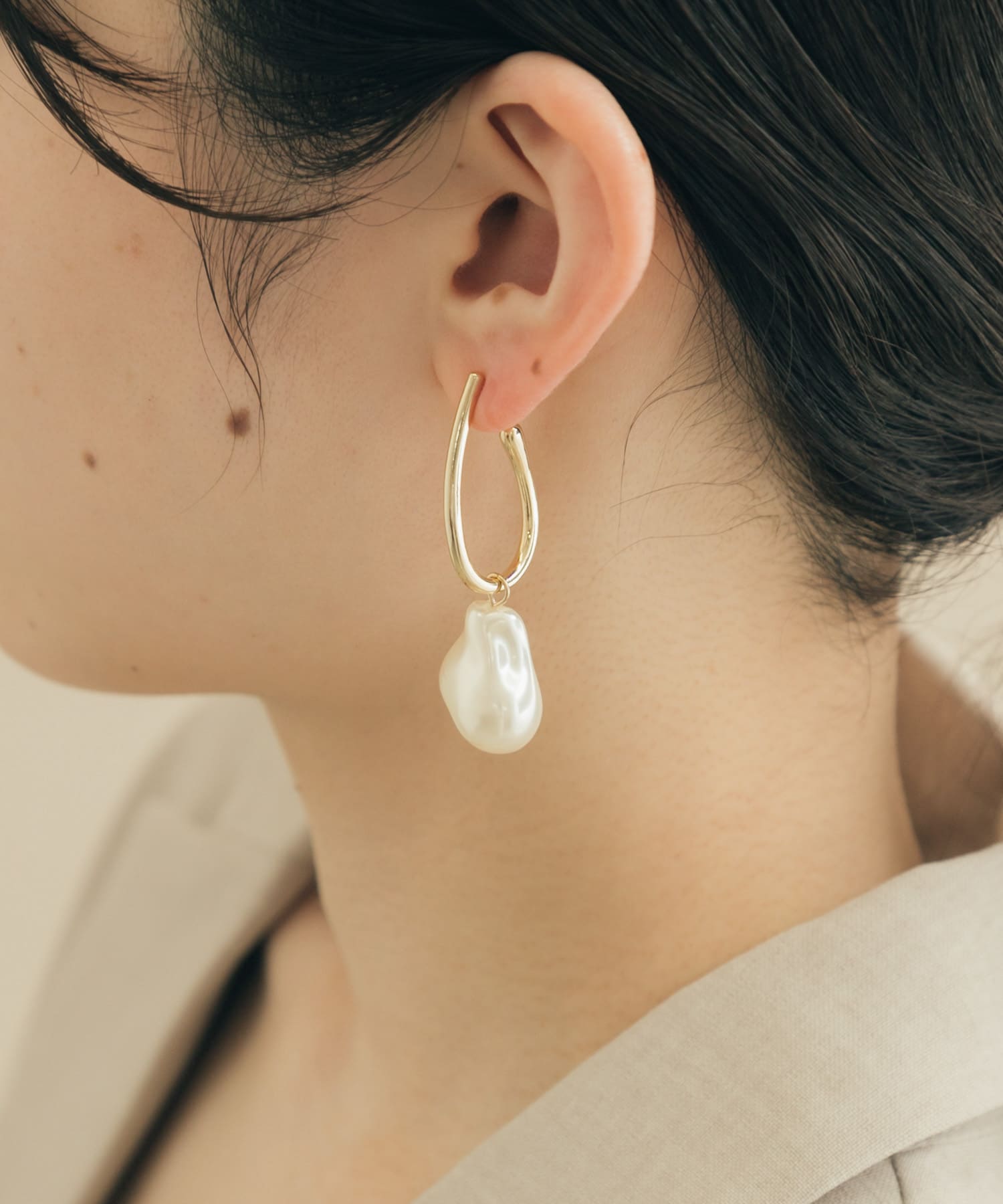 バロックパールドロップピアス GD/IV -