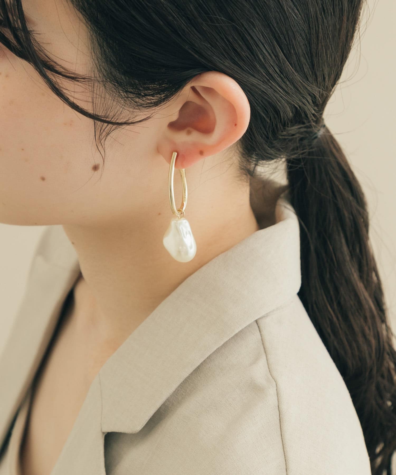 バロックパールドロップピアス GD/IV -