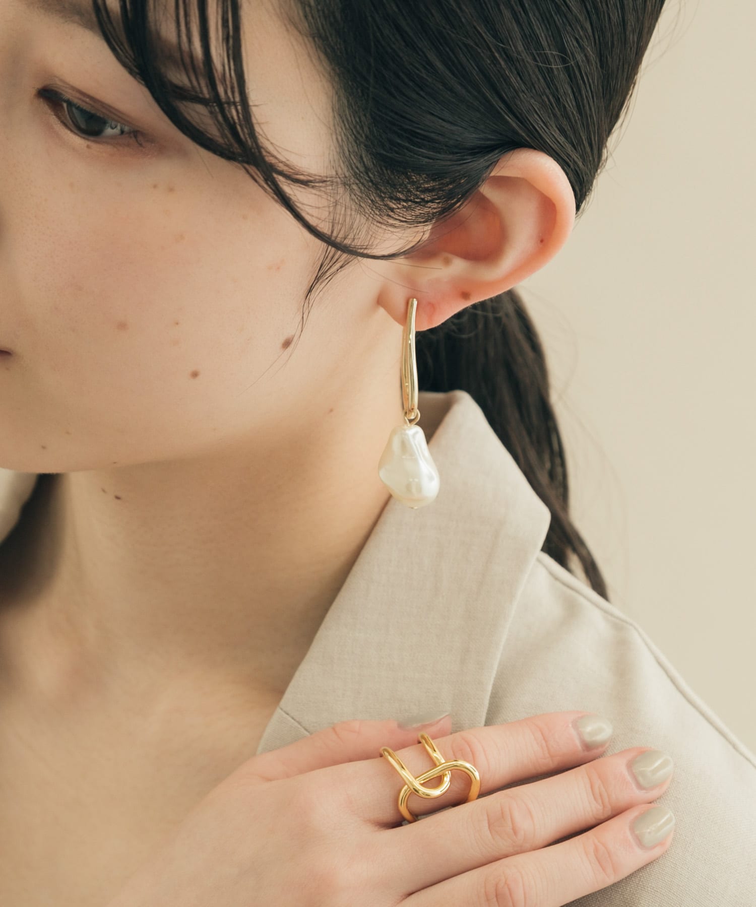 バロックパールドロップピアス GD/IV -