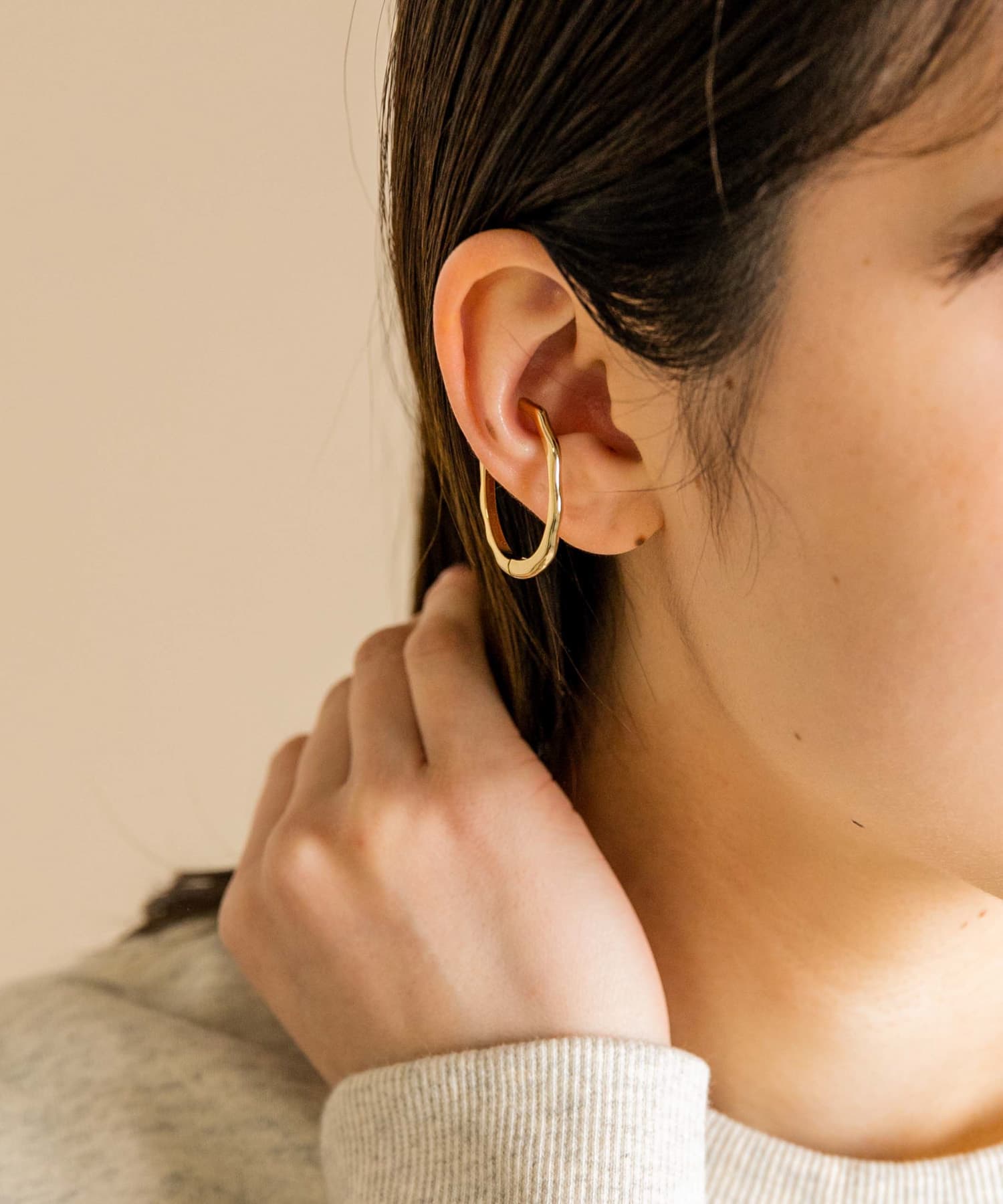 オーバルフープイヤカフ GLD -