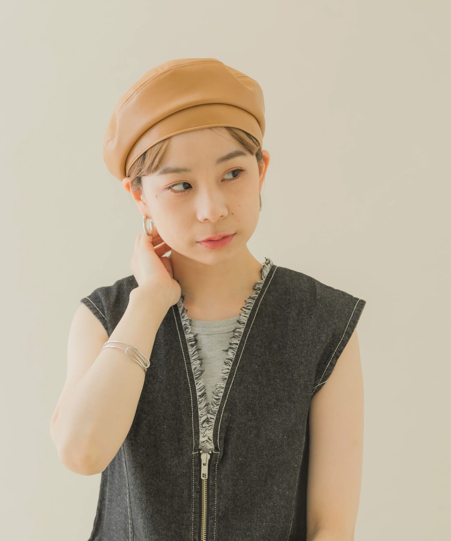 フェイクレザーバックルベレー CML -