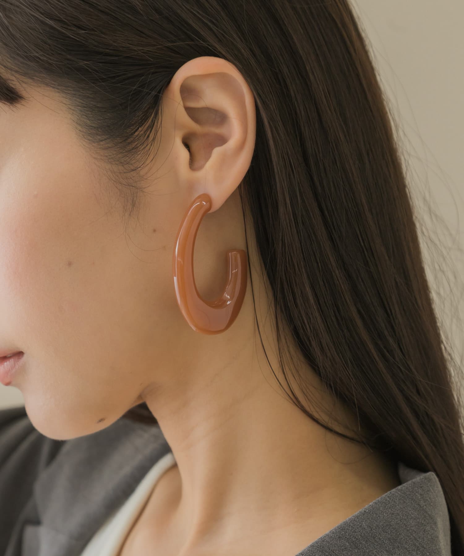 カラーオーバルボリュームピアス BRN -