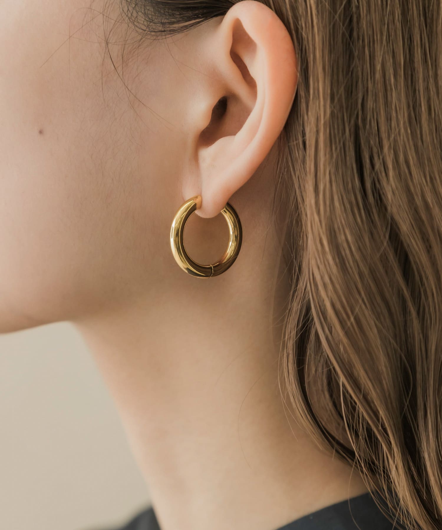 腐食に強く錆びにくい、サージカルステンレスを使用しています。