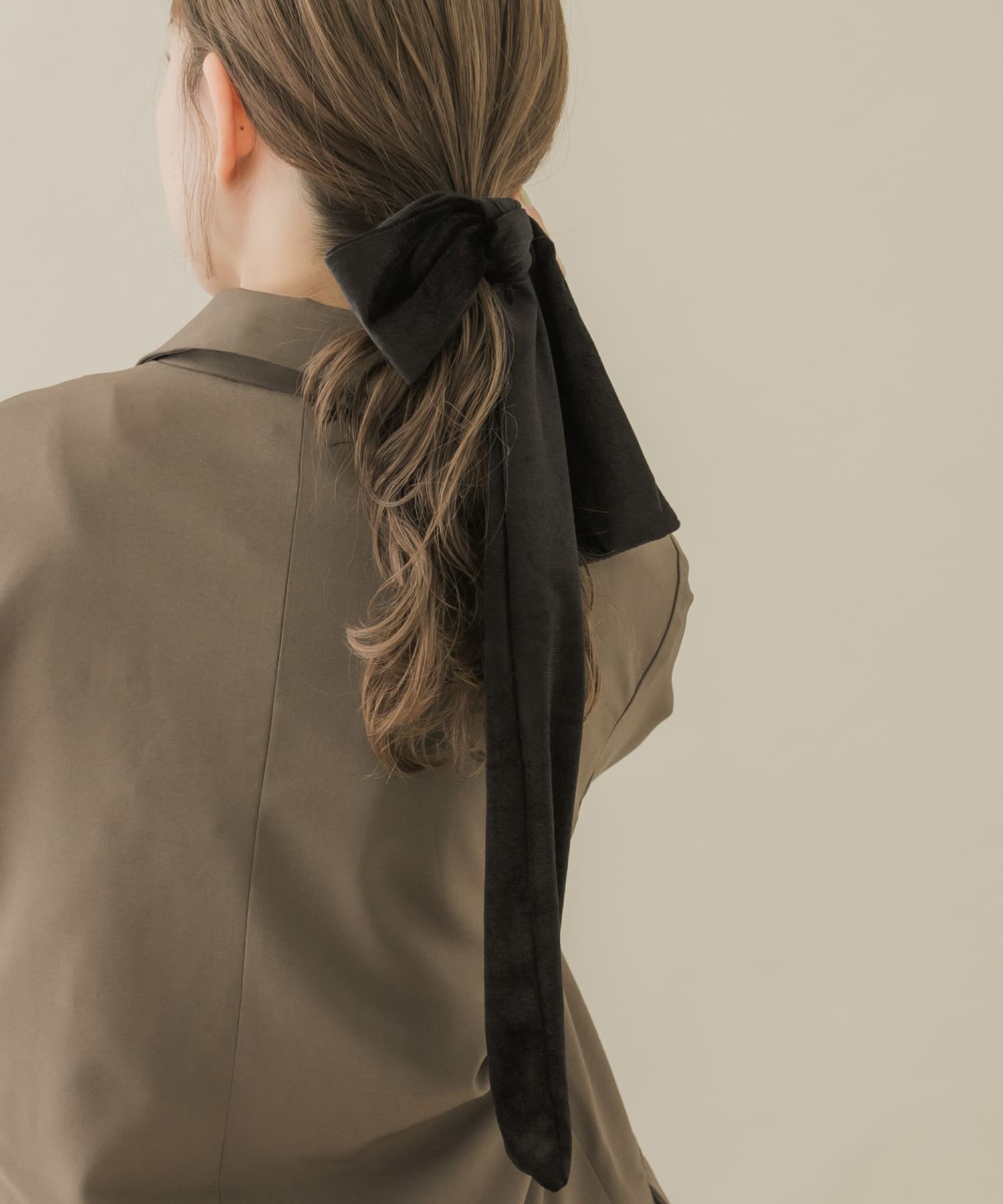 『WEB/一部店舗限定』ベロアビッグリボンヘアカフセット BLK -