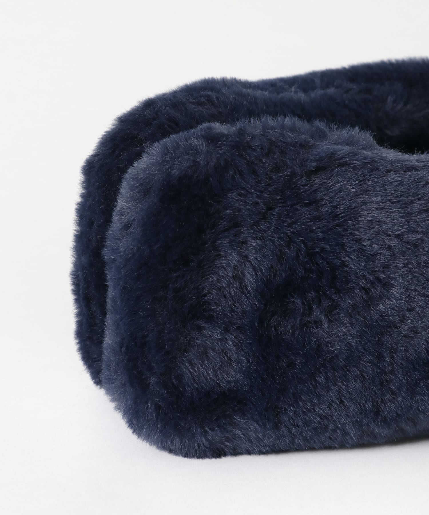 MARK & LONA 2023黒ファーイヤーマフ完売 イヤーマフ ブラック ホワイトロゴ – Living Plaza Store