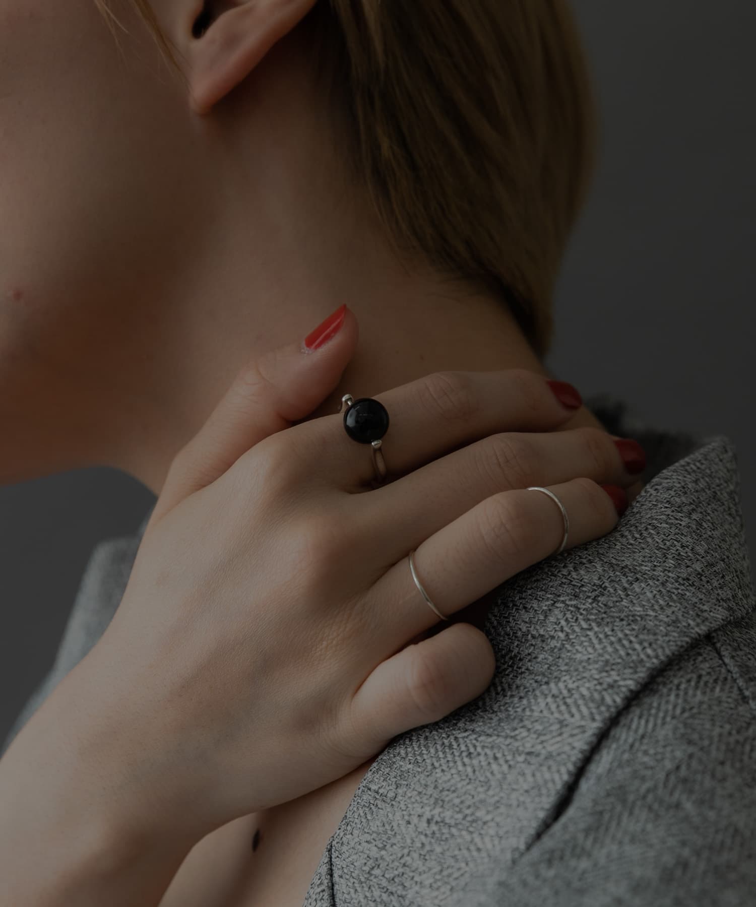 SMELLY so’　onyx sphere ring SL/BK 11
