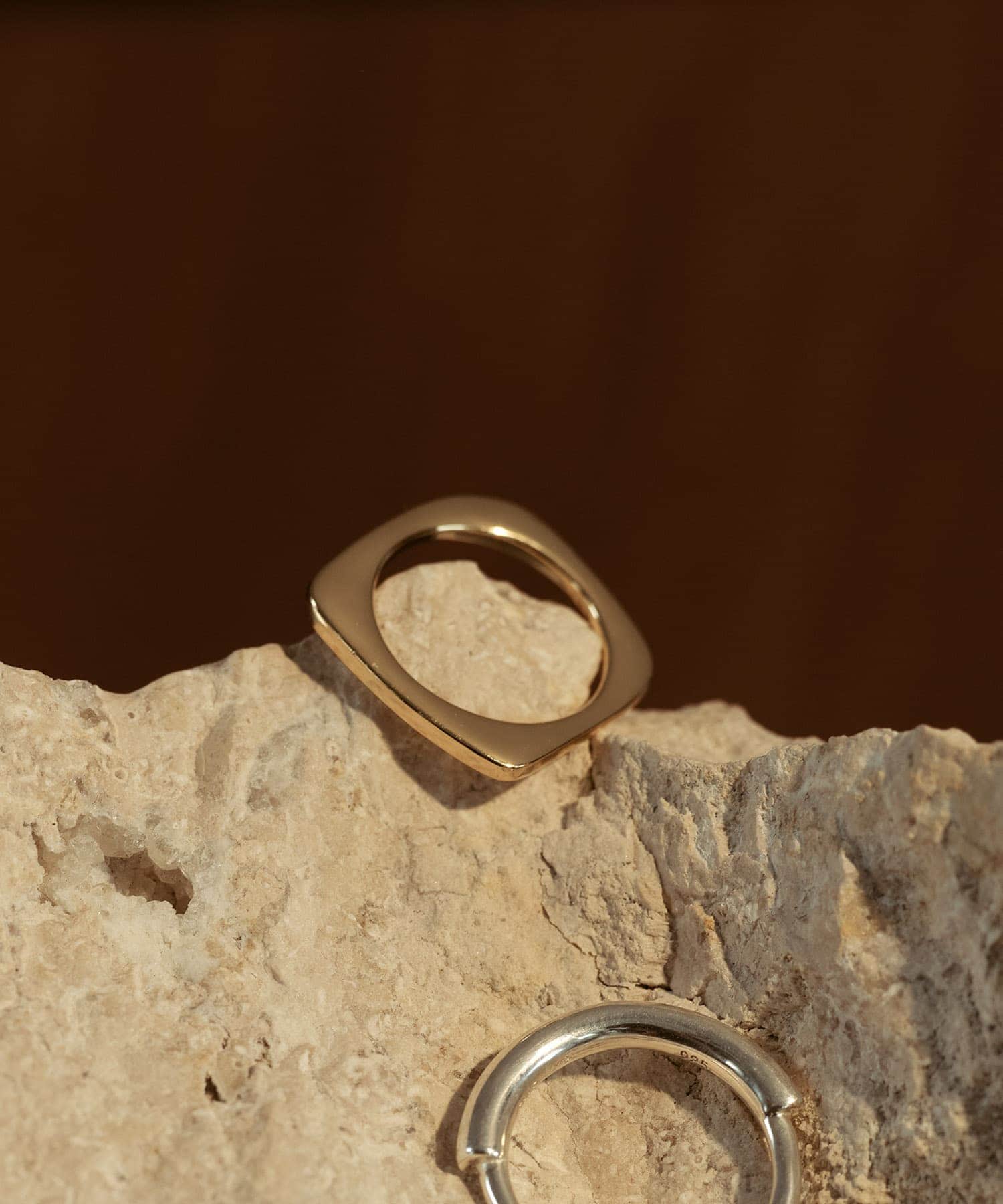 SMELLY so’　square thin ring