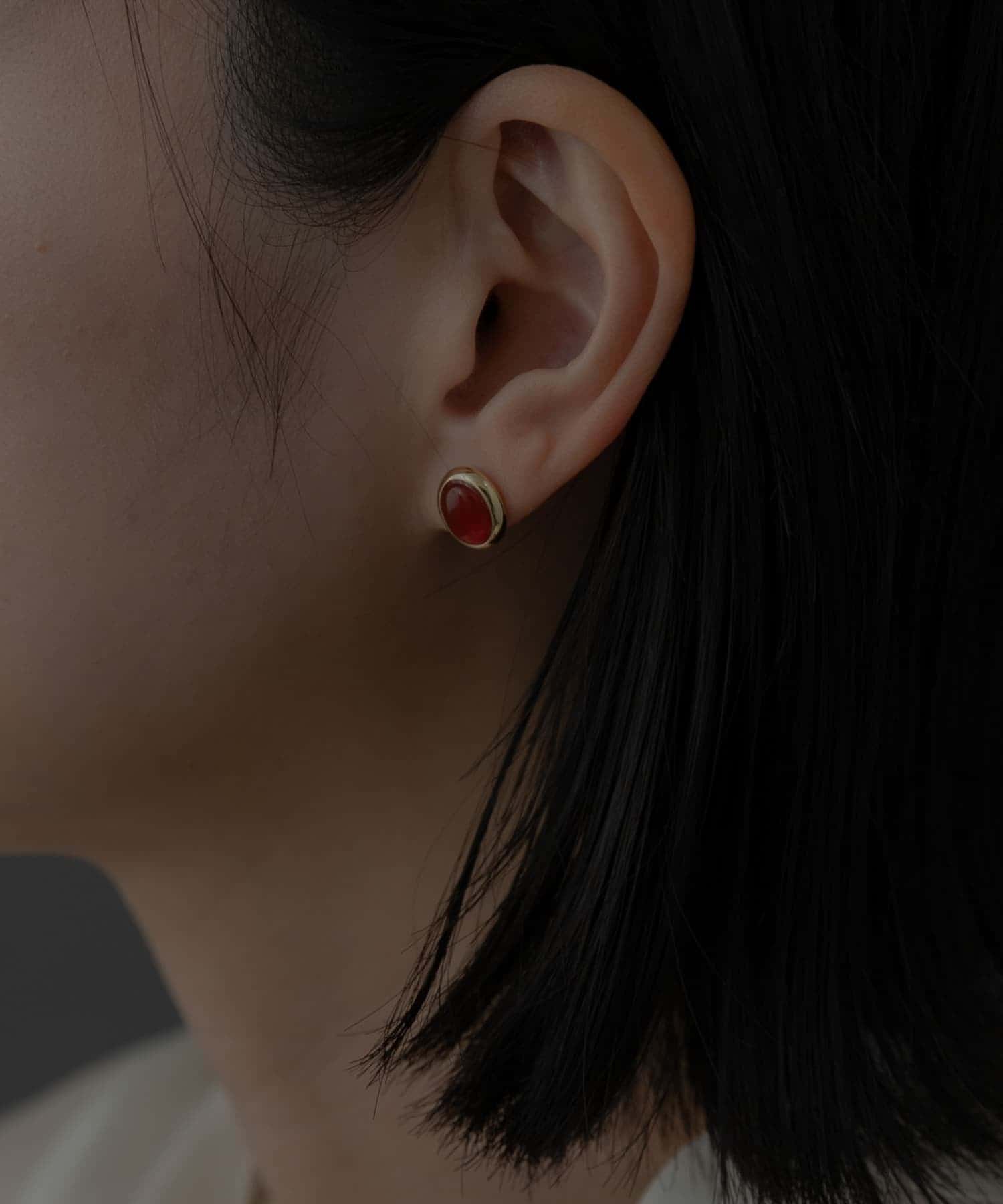 SMELLY so’　carnelian oval pierce GD/RE -