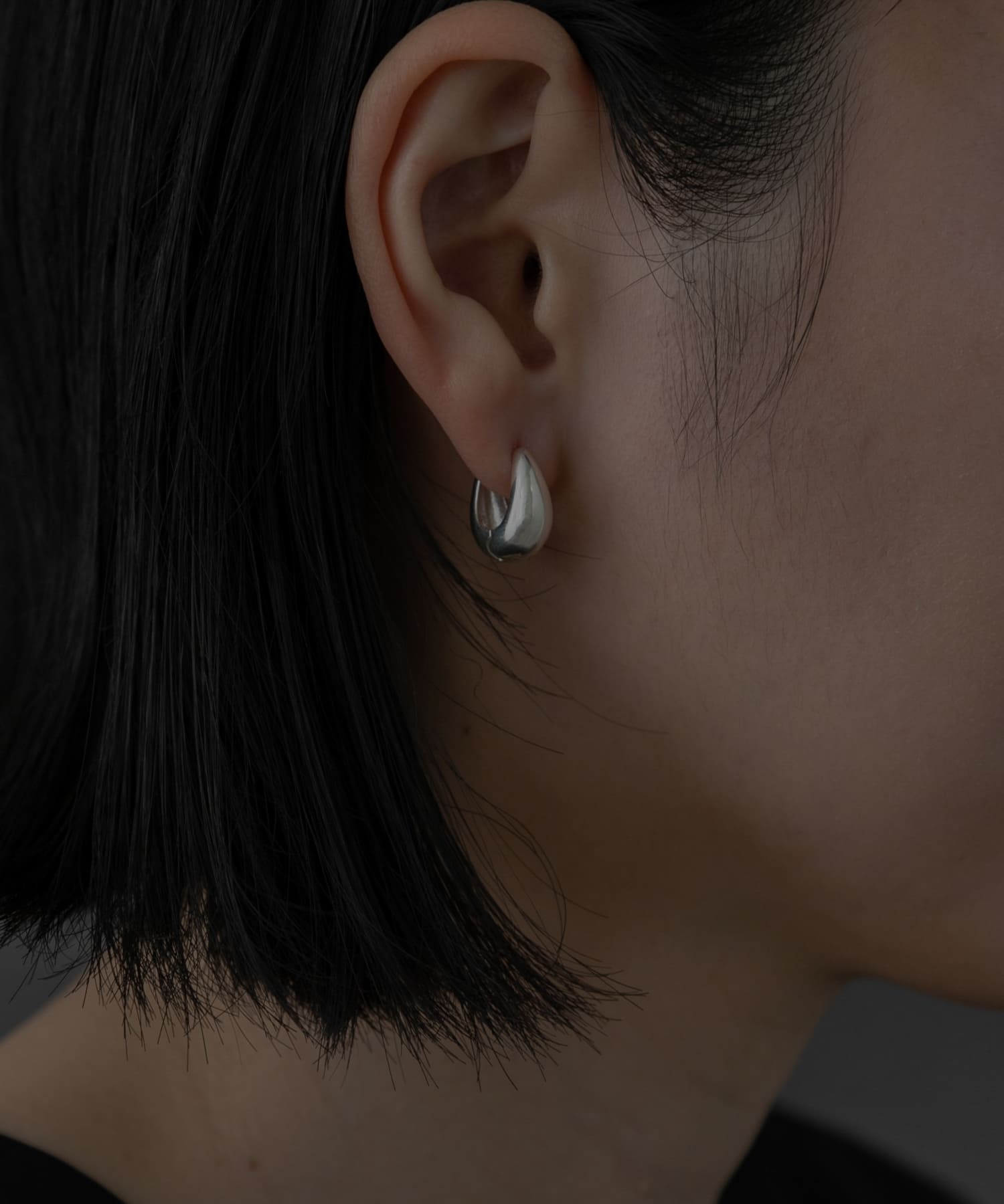 SMELLY so’　plump pierce SLV -