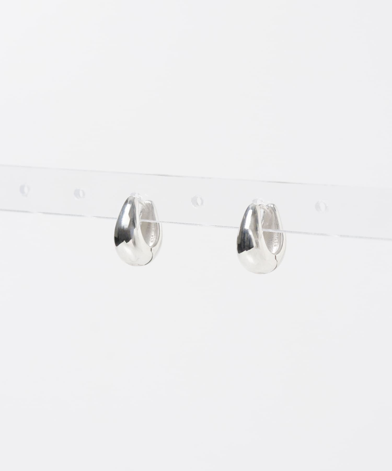 SMELLY so’　plump pierce SLV -