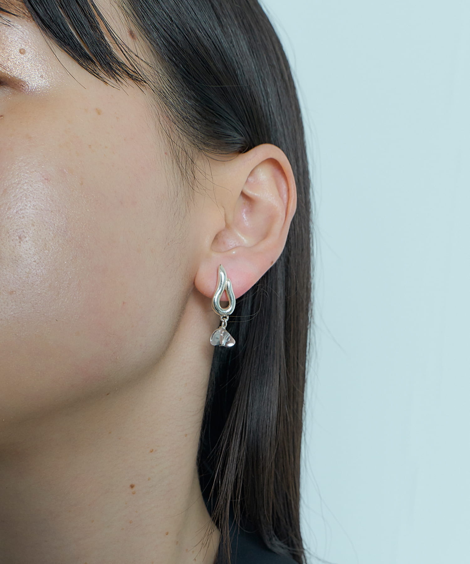 SMELLY so’　crystal drop pierce SLV -