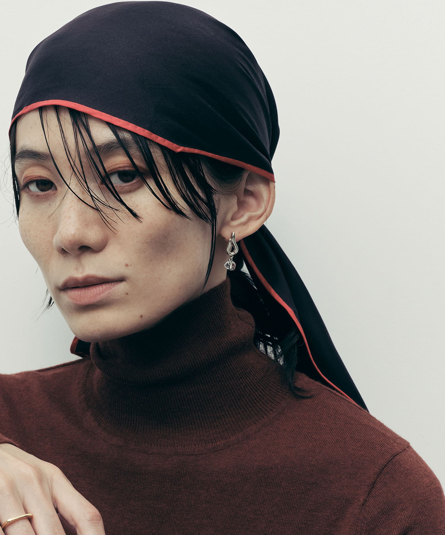 SMELLY so’　crystal drop pierce SLV -