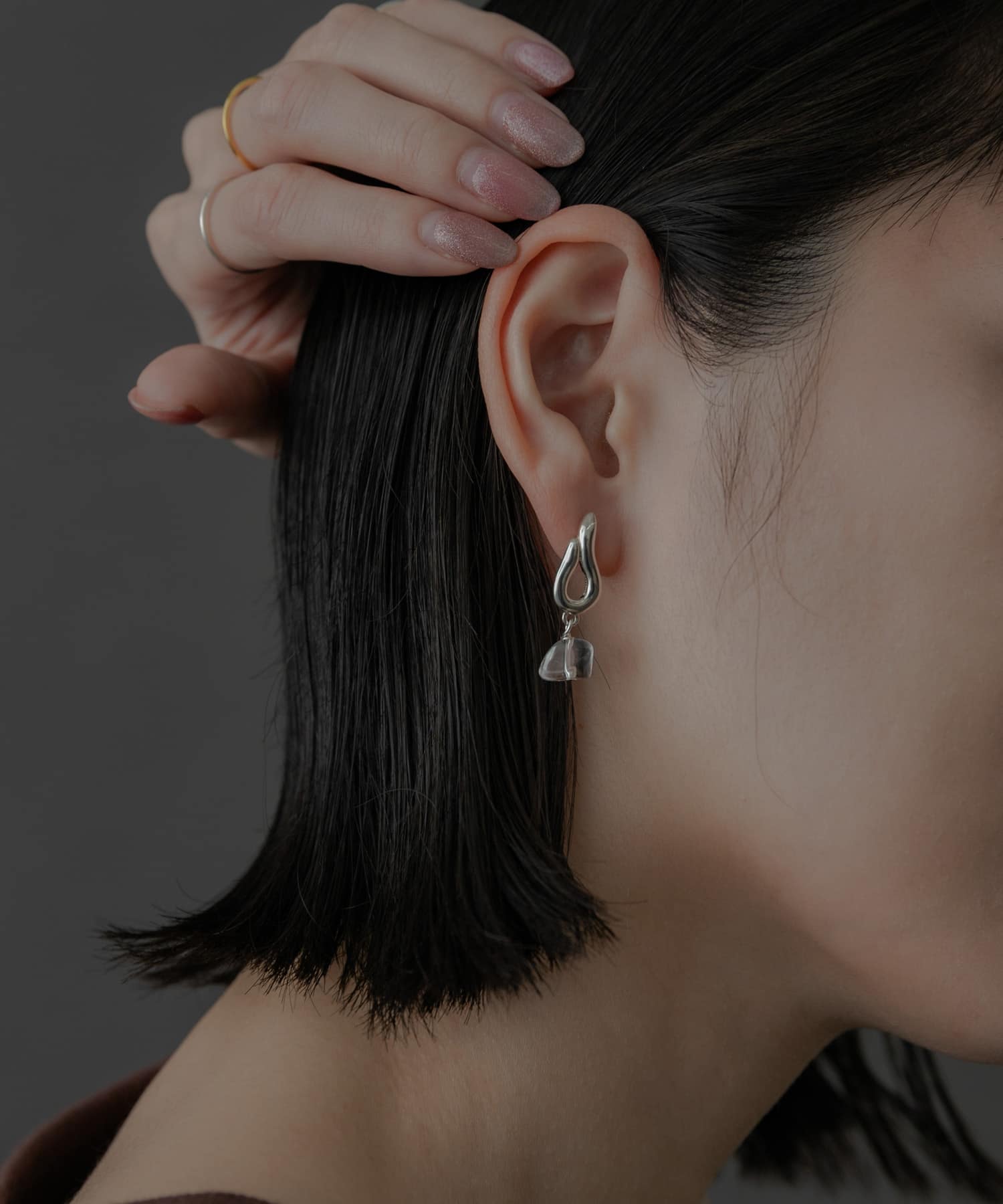 SMELLY so’　crystal drop pierce SLV -