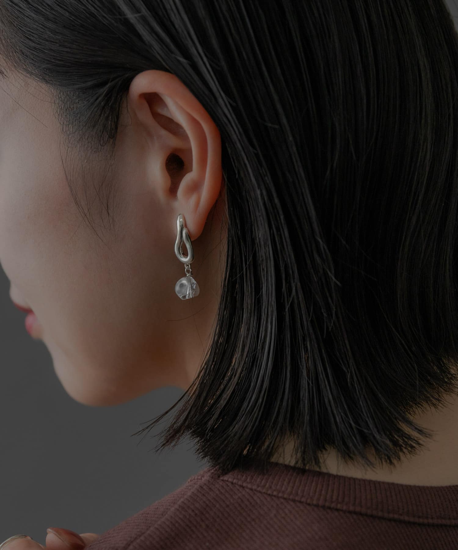 SMELLY so’　crystal drop pierce SLV -