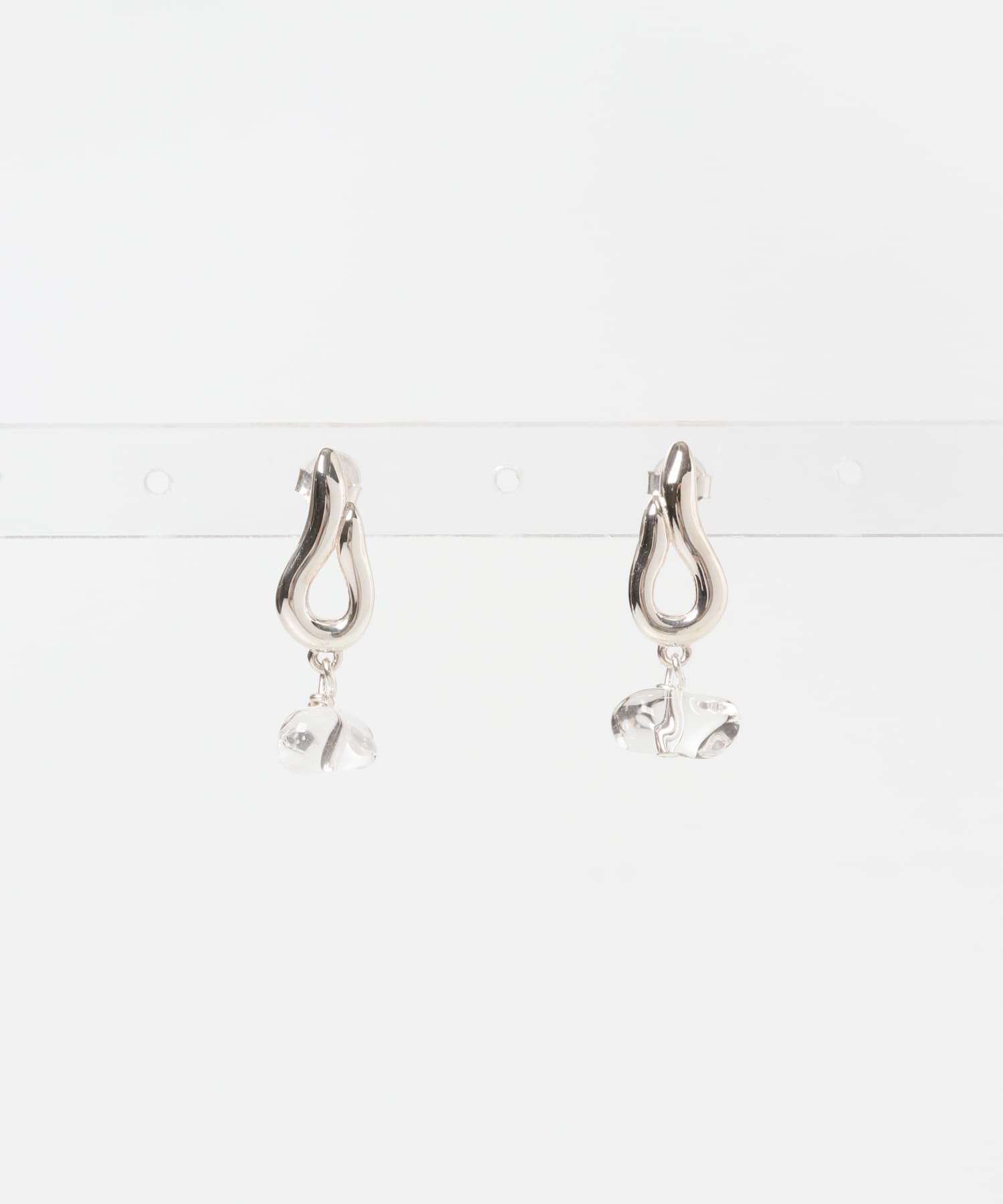 SMELLY so’　crystal drop pierce SLV -