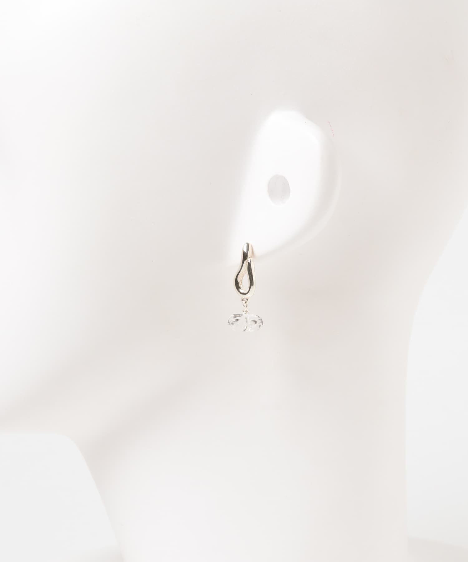 SMELLY so’　crystal drop pierce SLV -